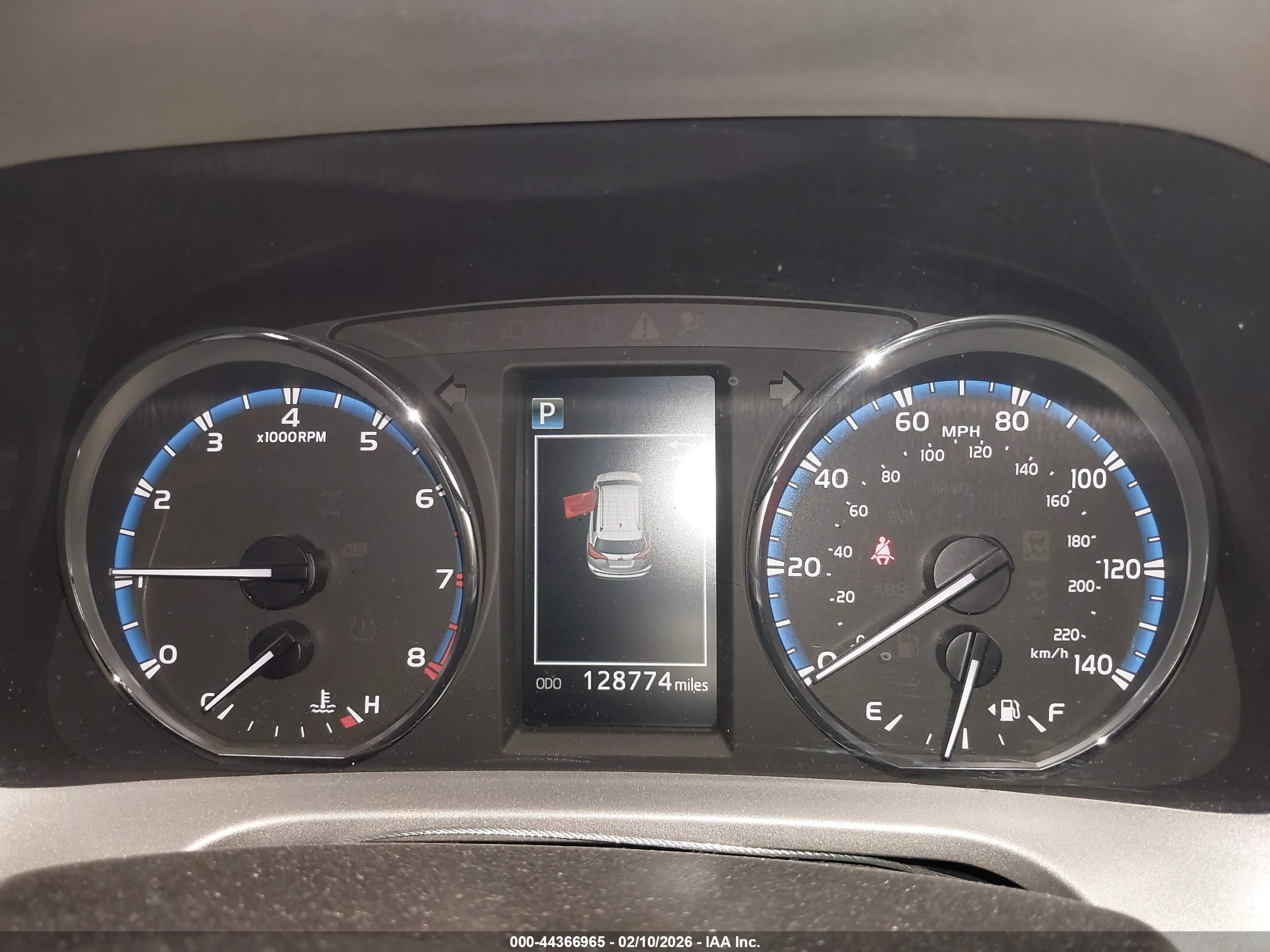 TOYOTA RAV4 image 7