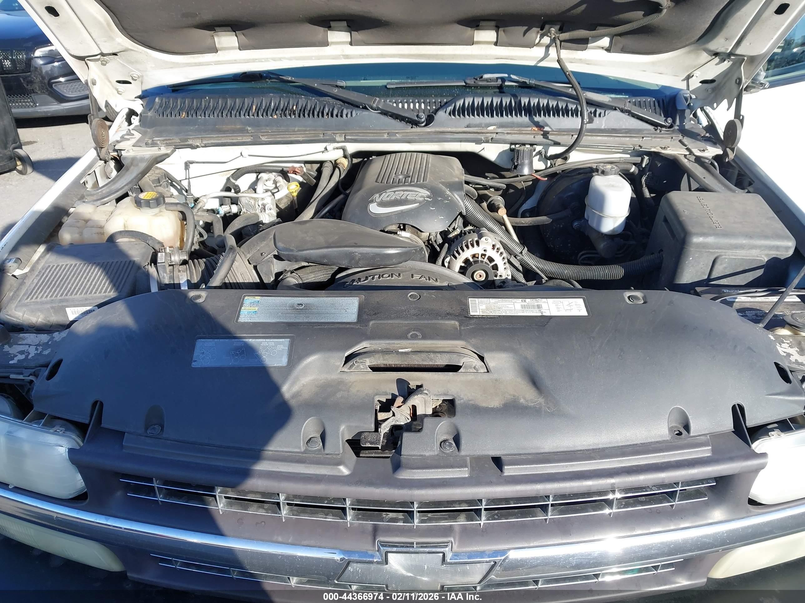 CHEVROLET SILVERADO image 10