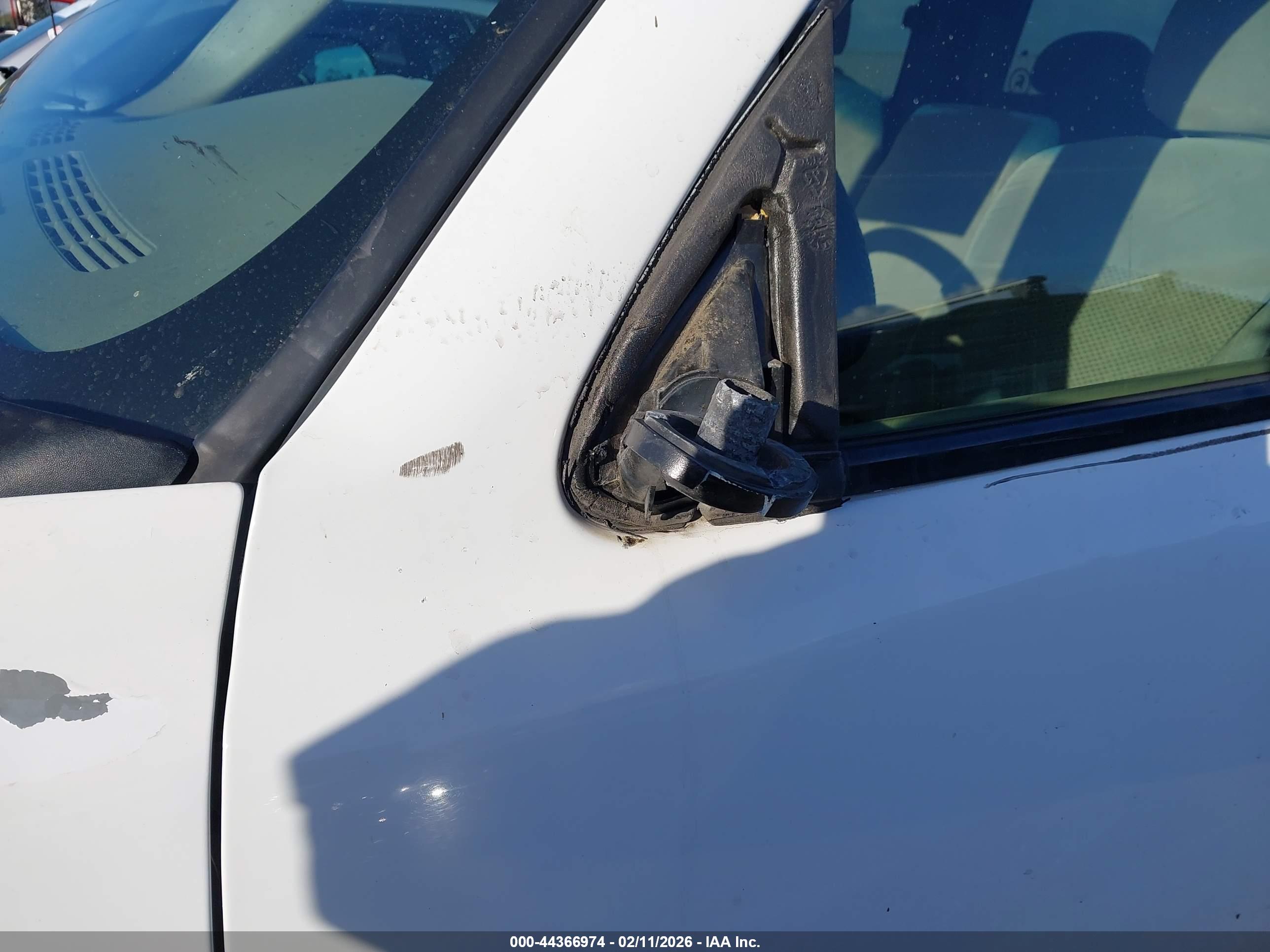 CHEVROLET SILVERADO image 6