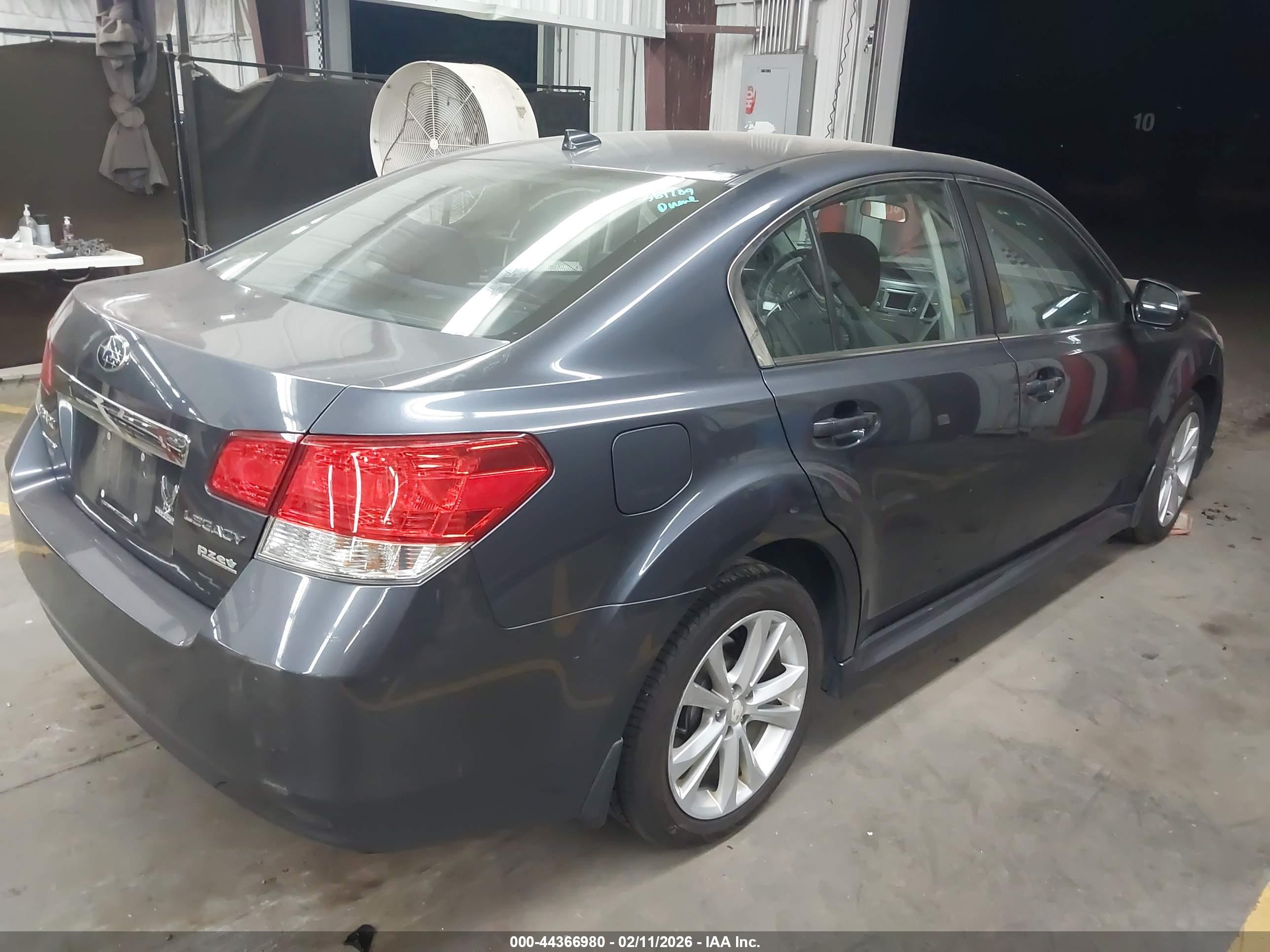 SUBARU LEGACY image 4