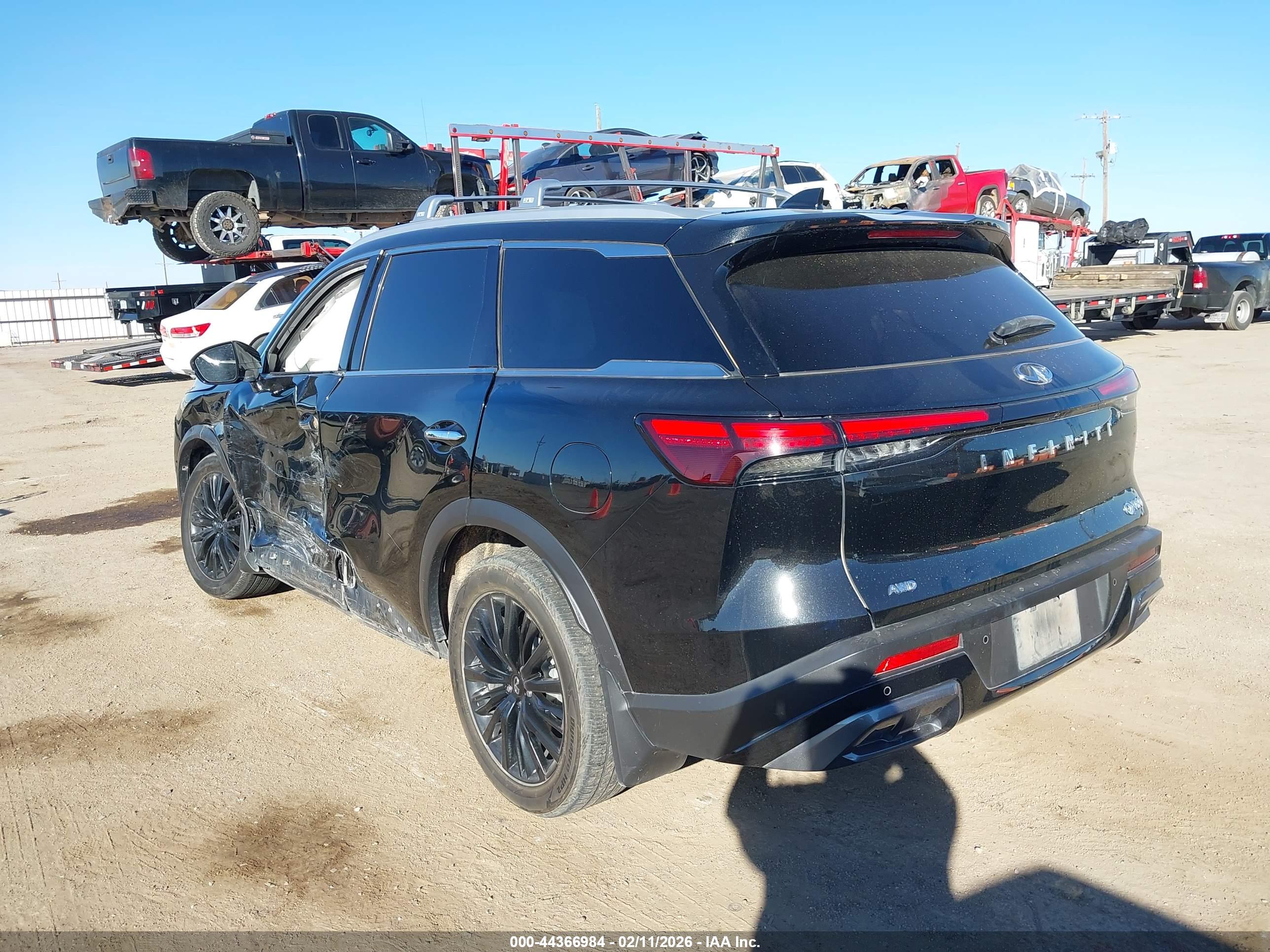 INFINITI QX60 image 3