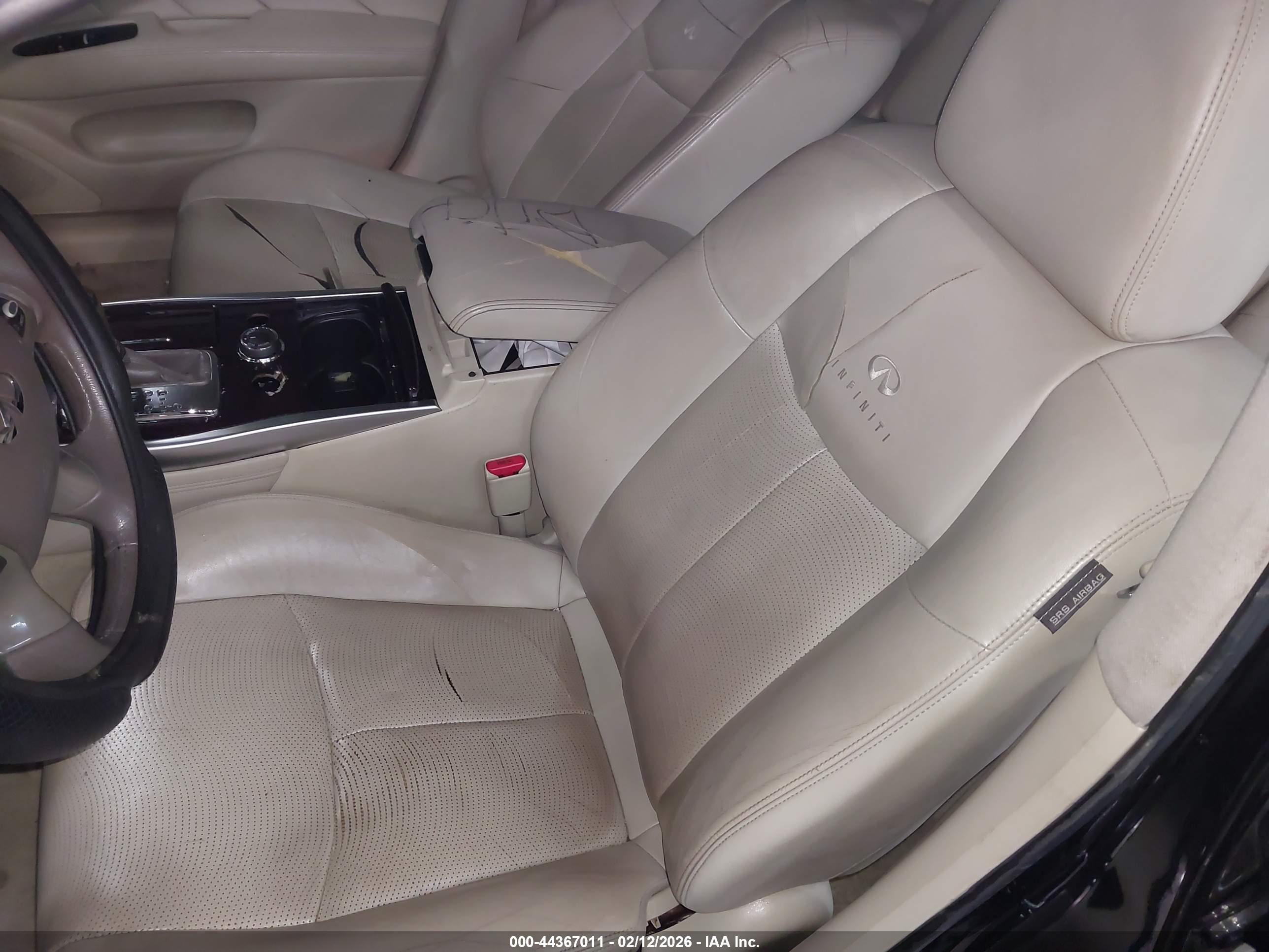 INFINITI M37X image 6