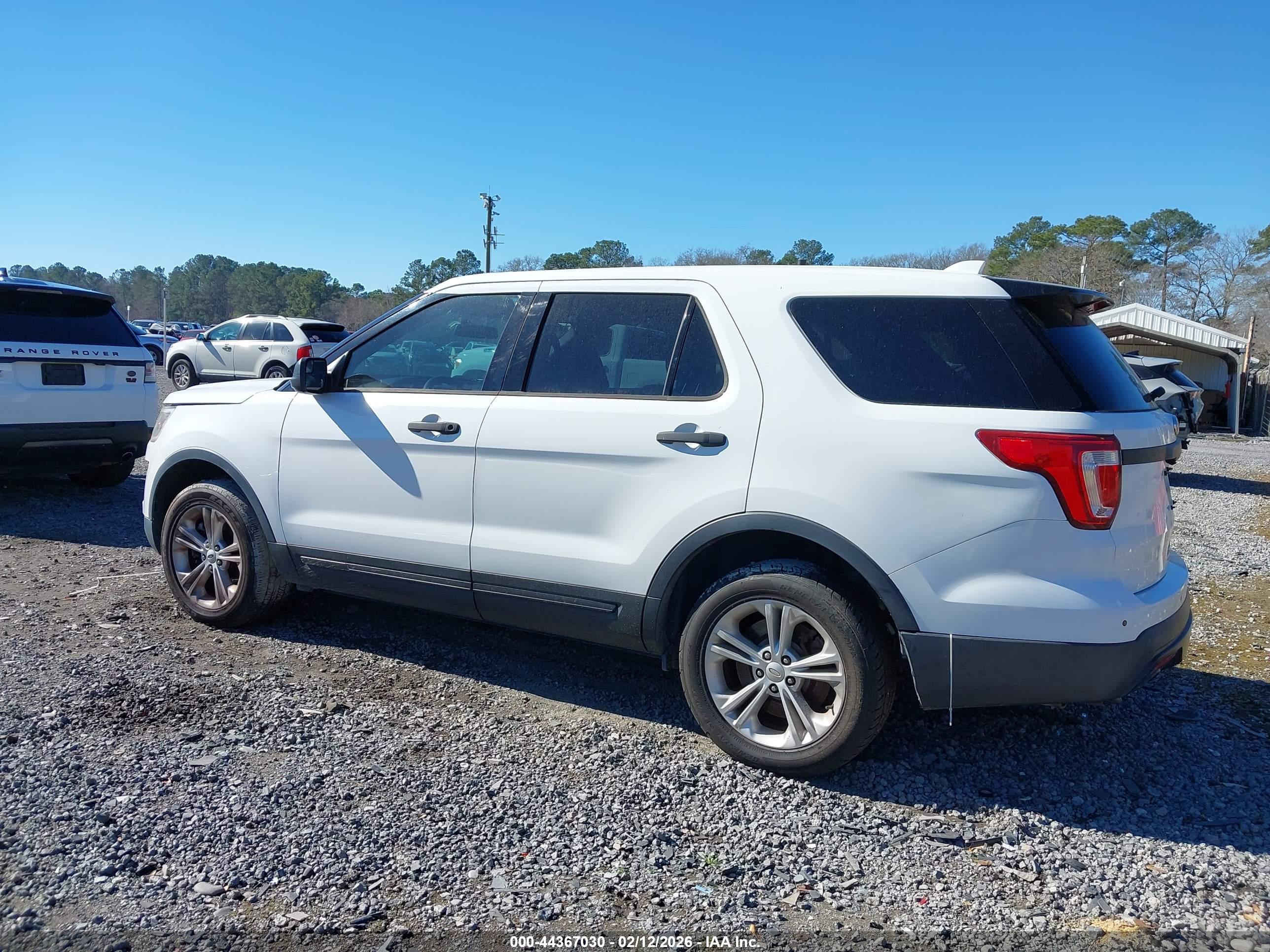 FORD UTILITY image 3
