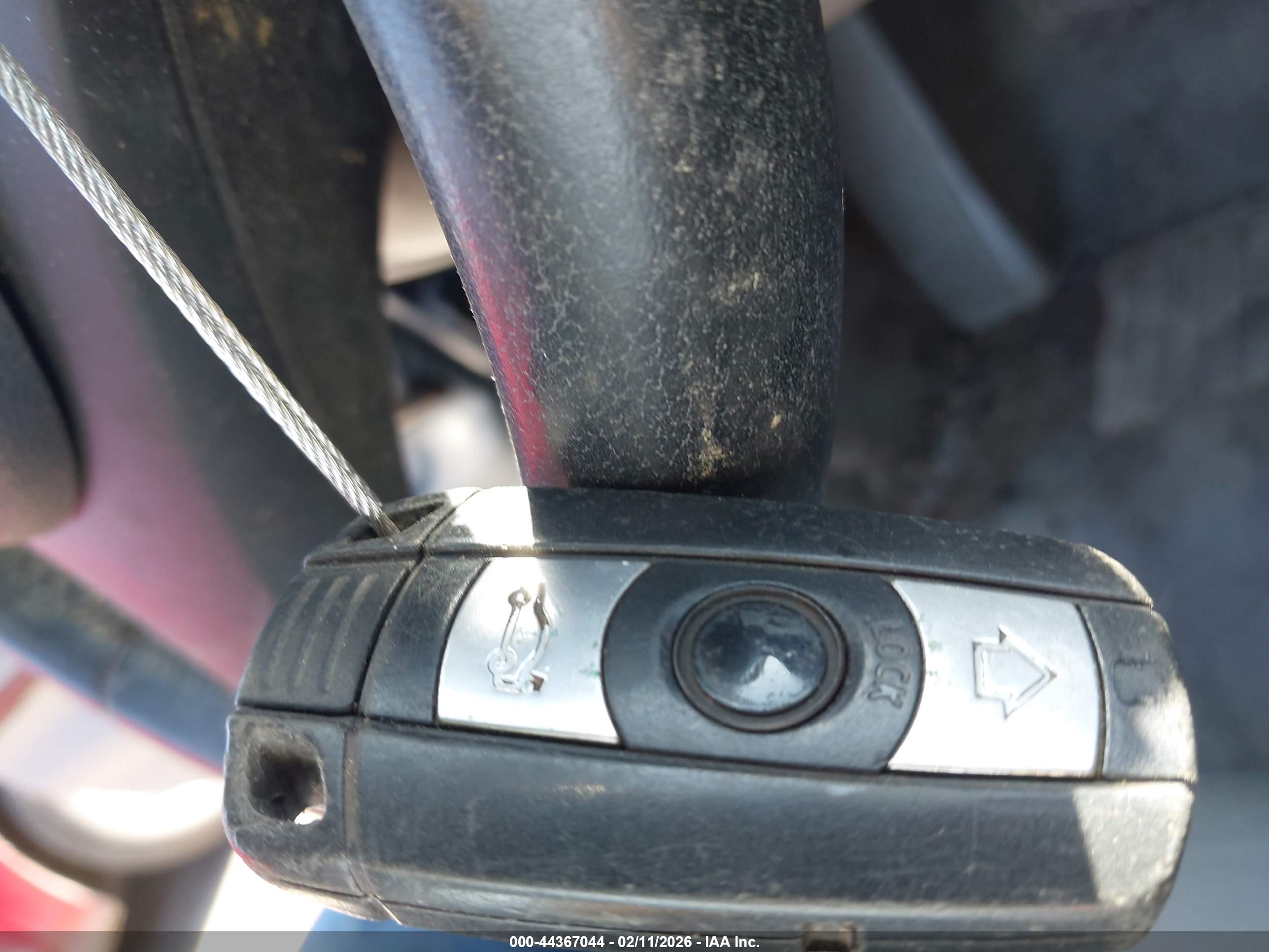 BMW 325I image 11