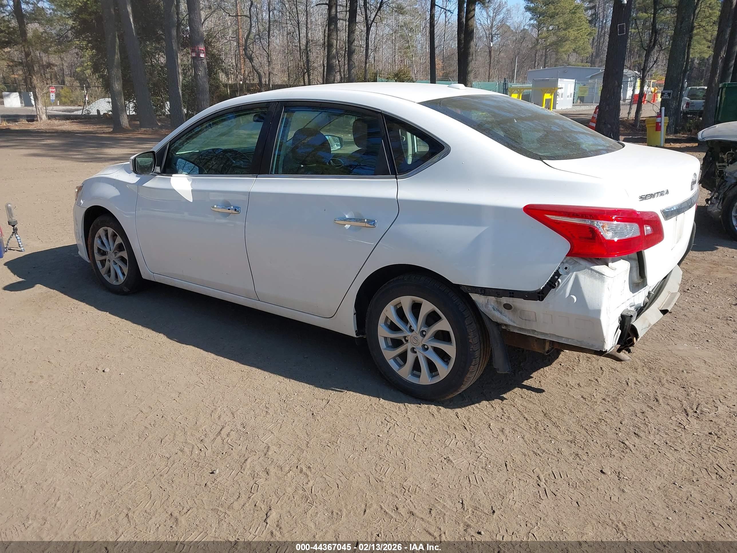 NISSAN SENTRA image 3