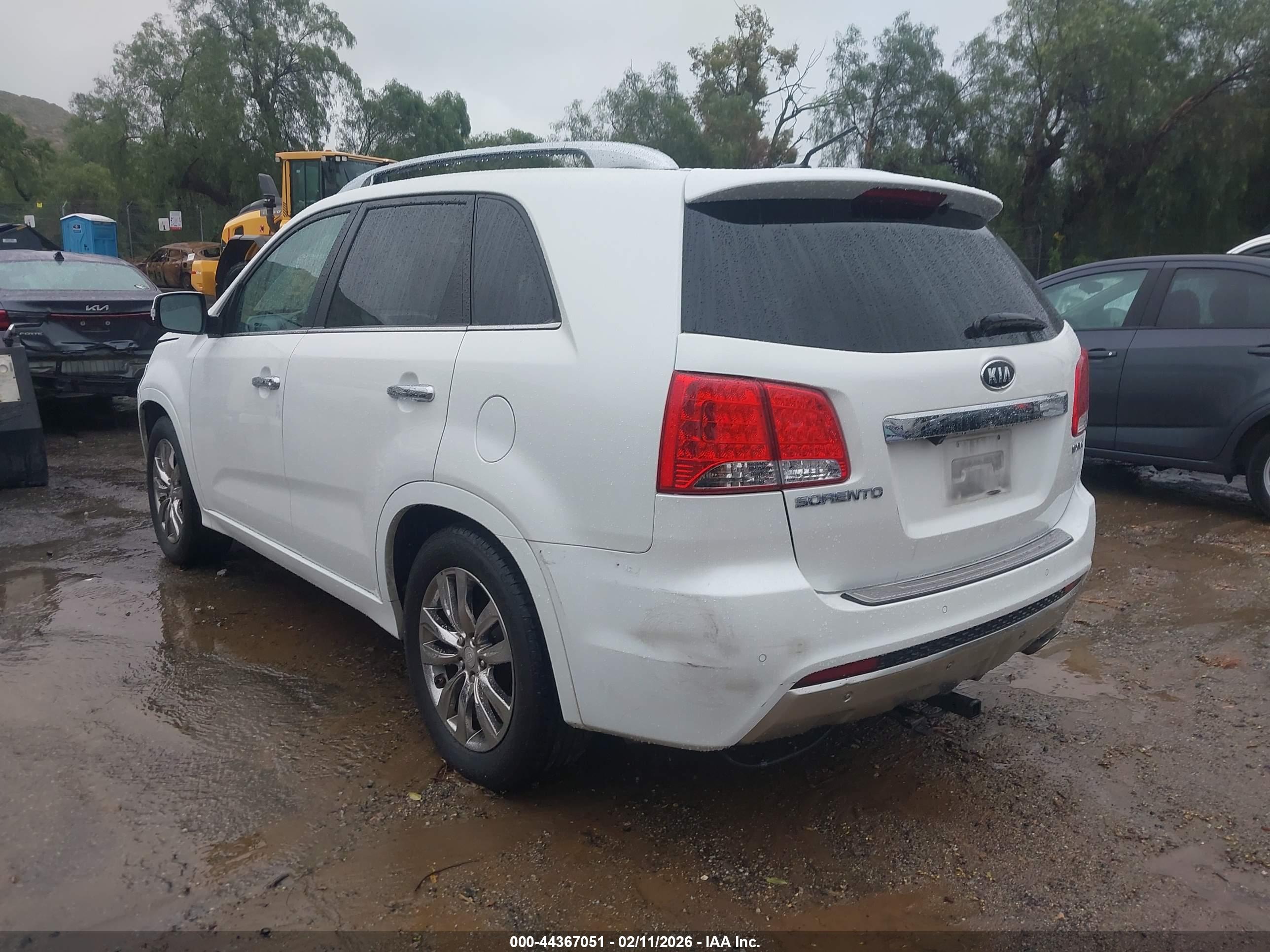KIA SORENTO image 3
