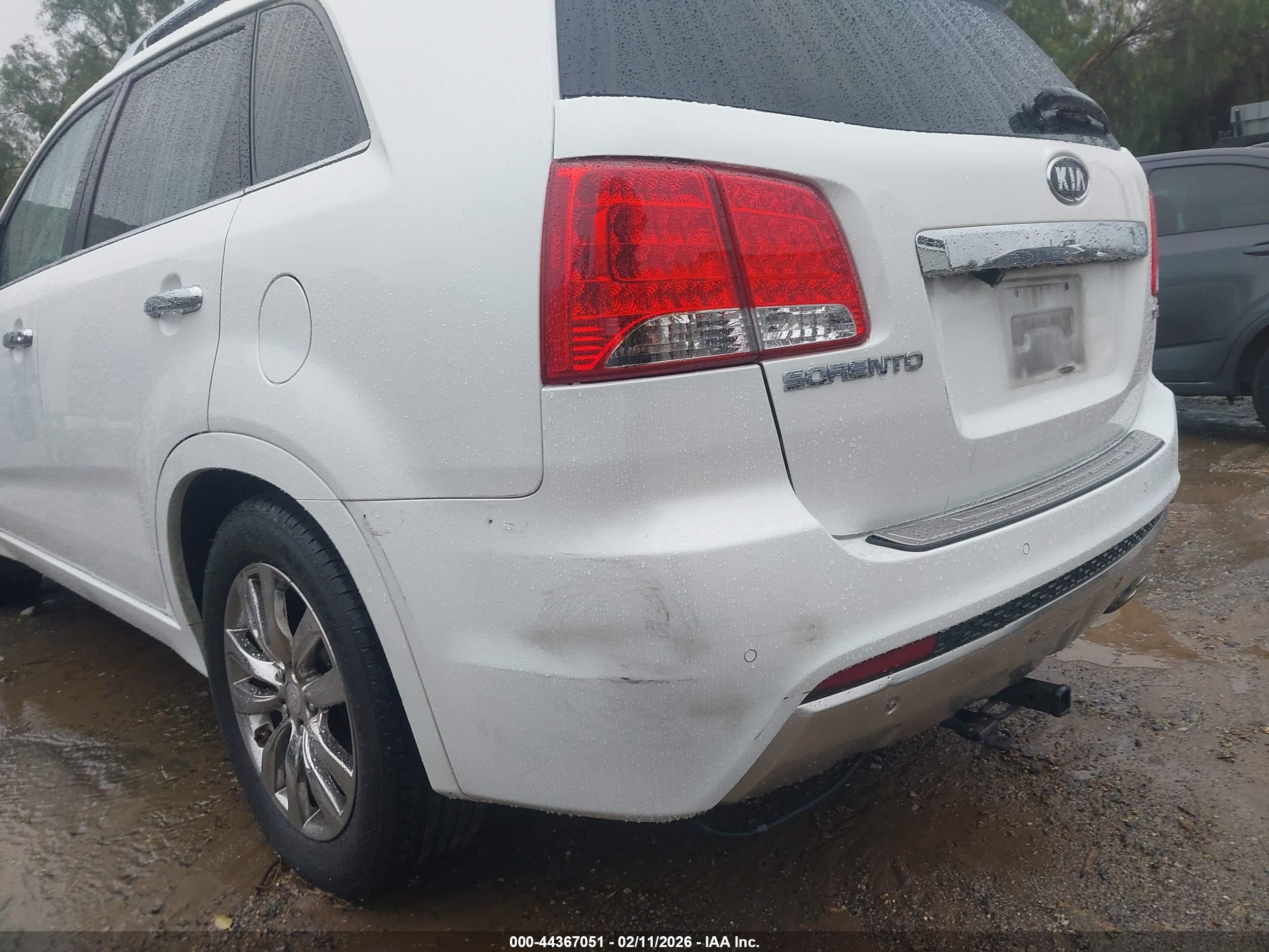 KIA SORENTO image 6