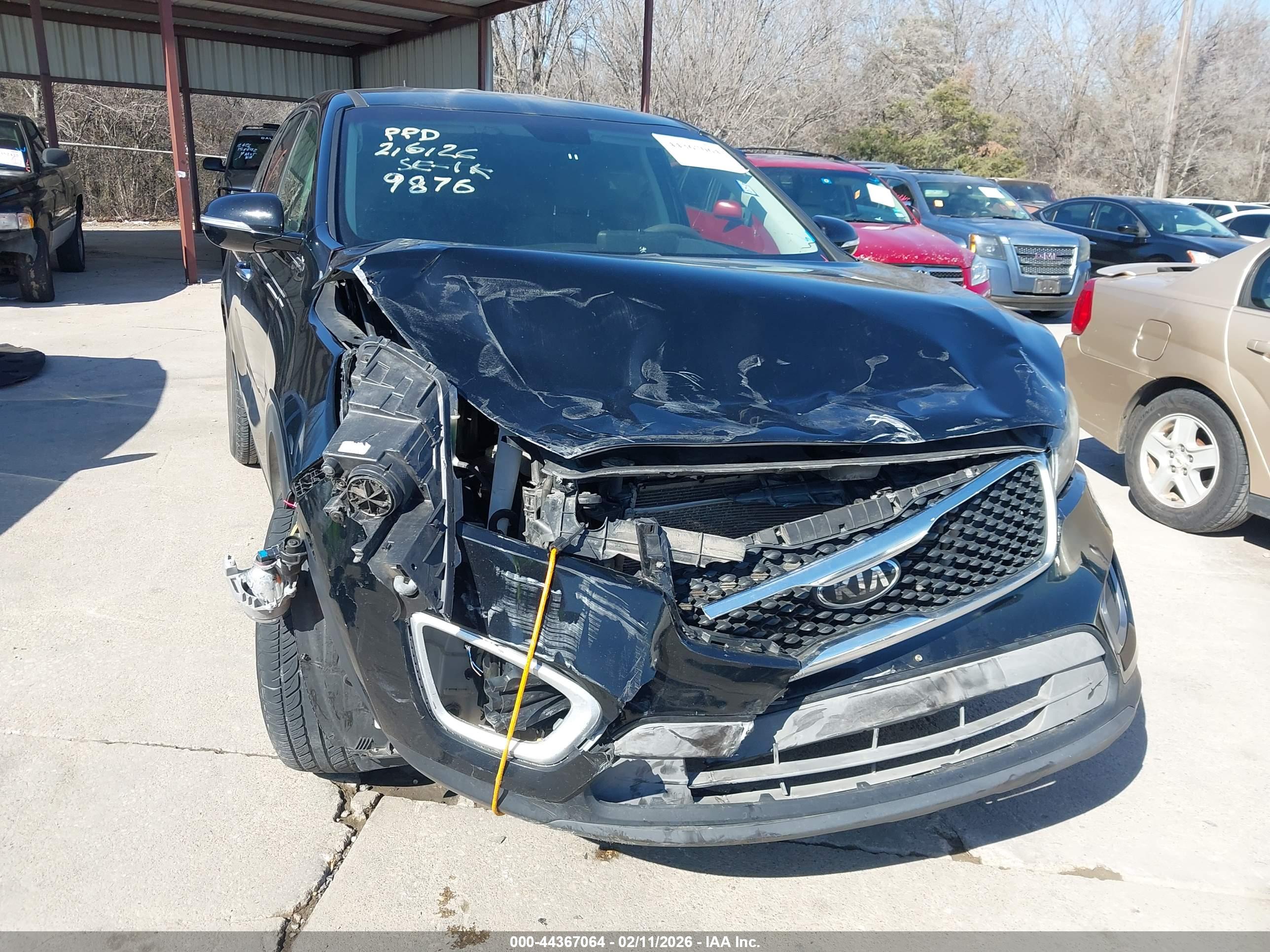 KIA SORENTO image 6