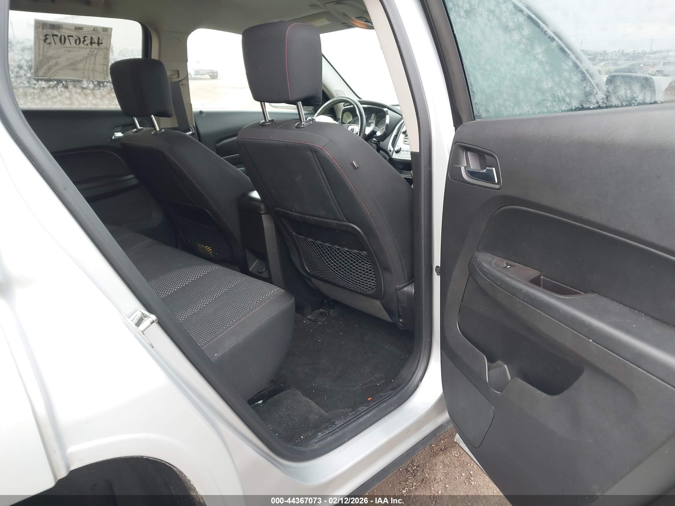 GMC TERRAIN image 8
