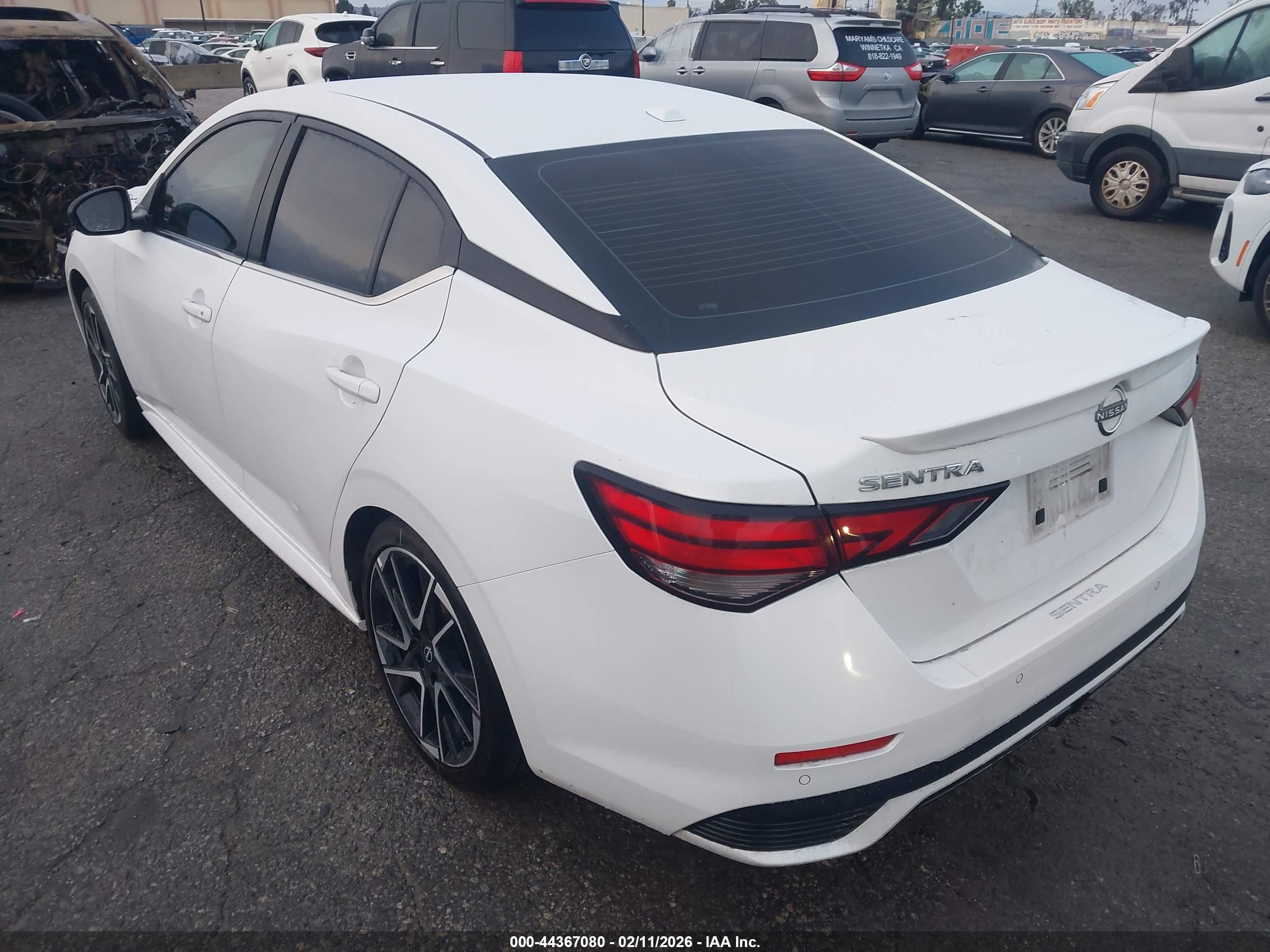 NISSAN SENTRA image 3
