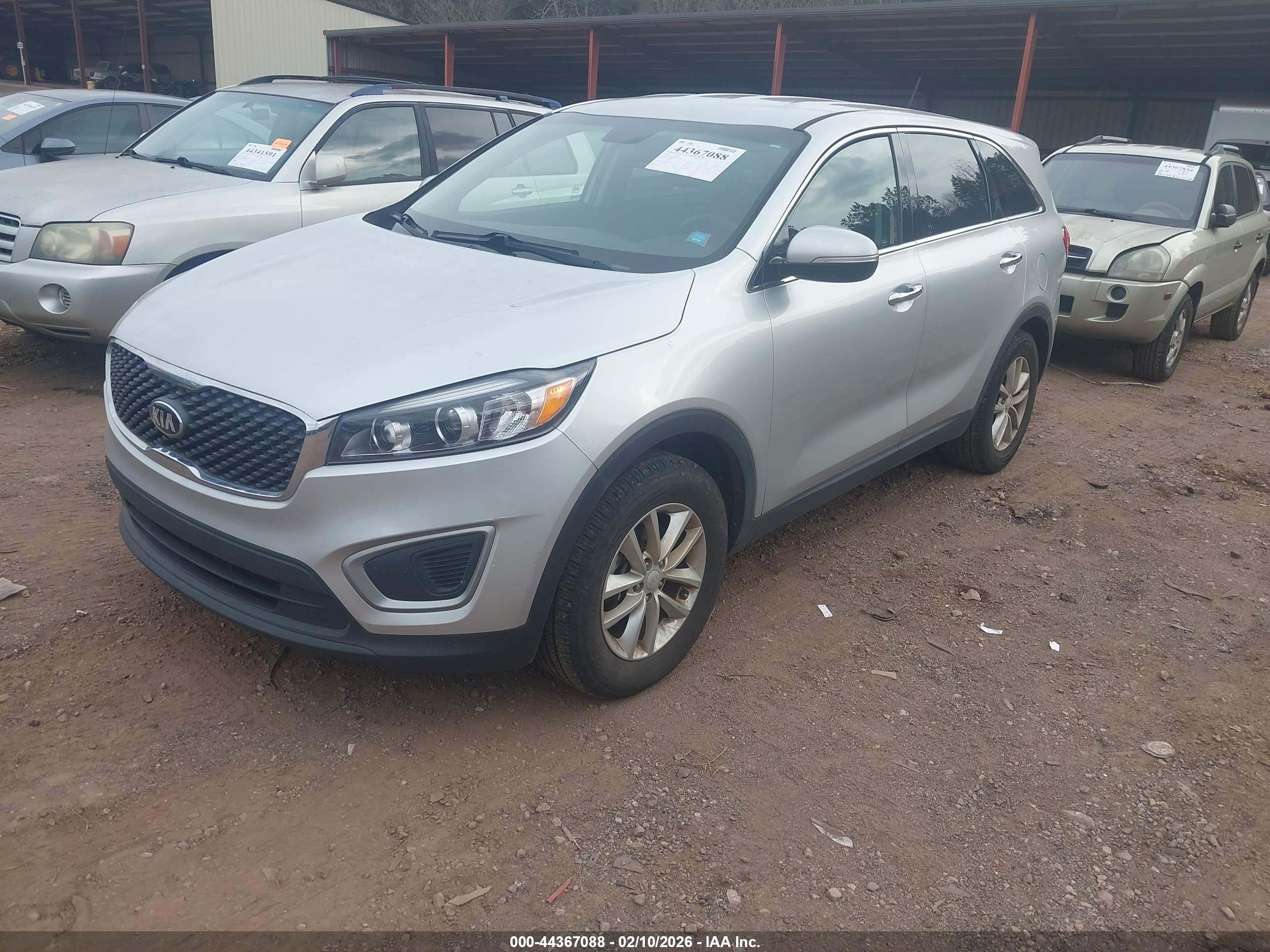 KIA SORENTO image 2