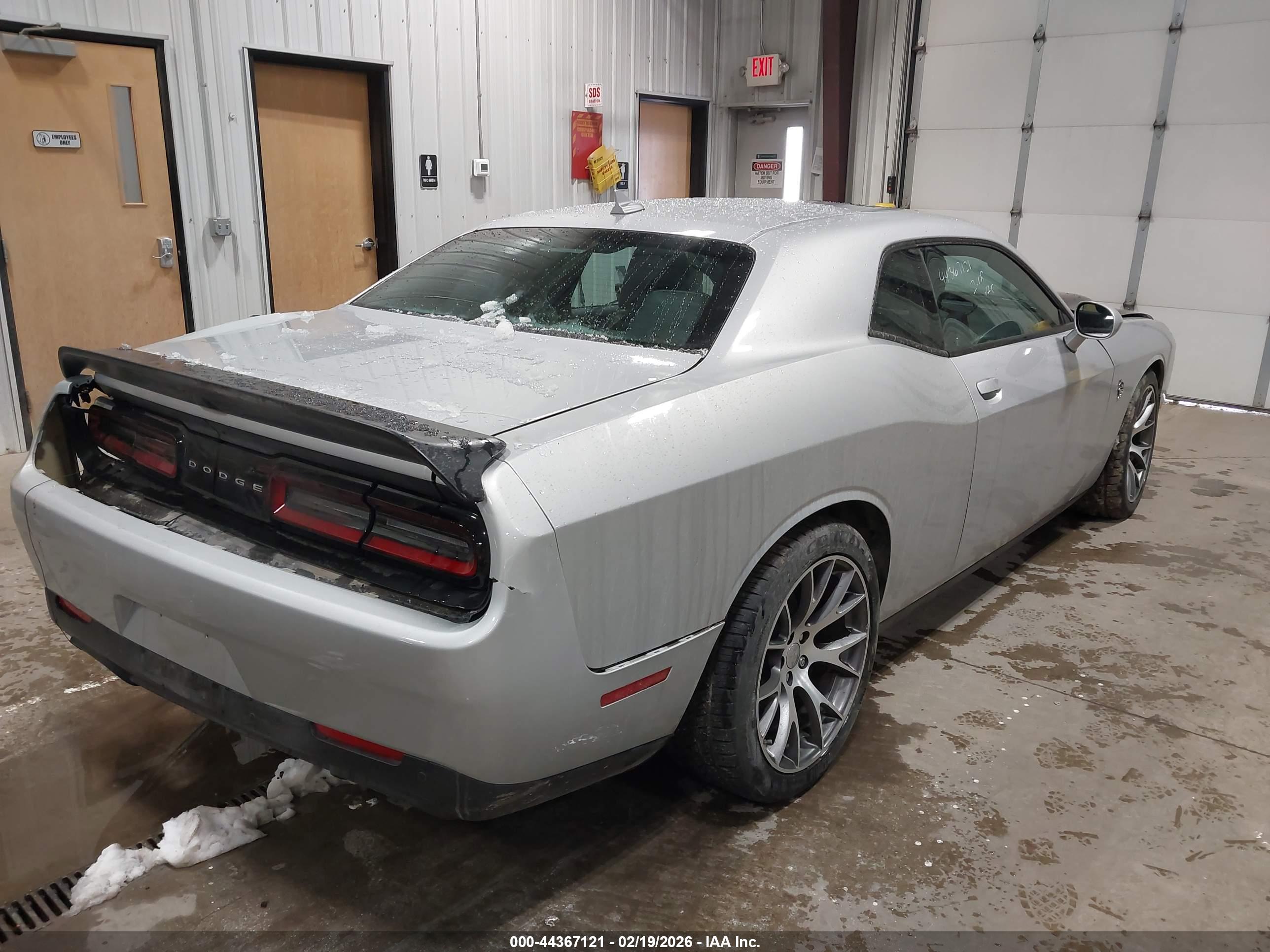 DODGE CHALLENGER image 4