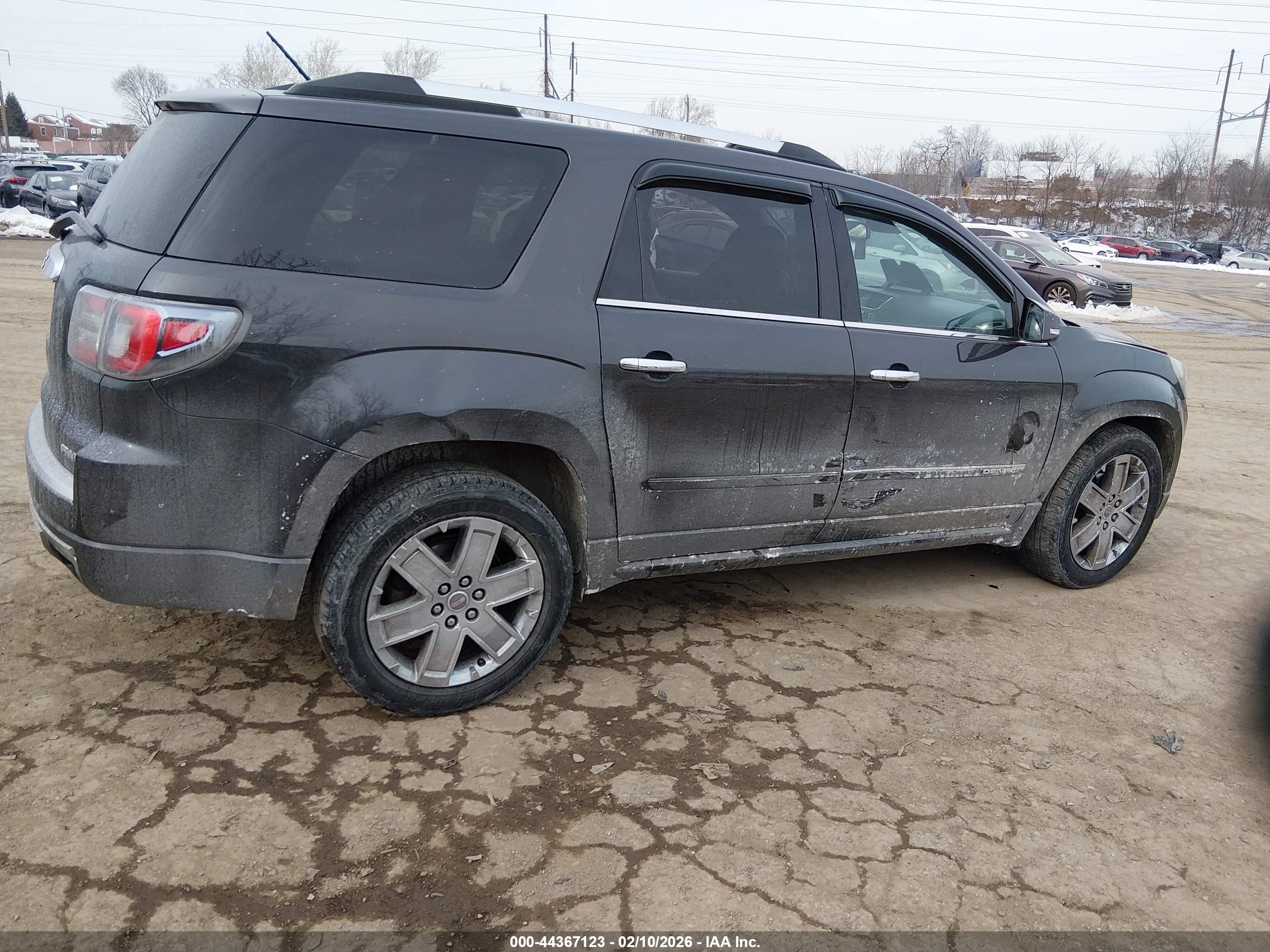 GMC ACADIA image 4