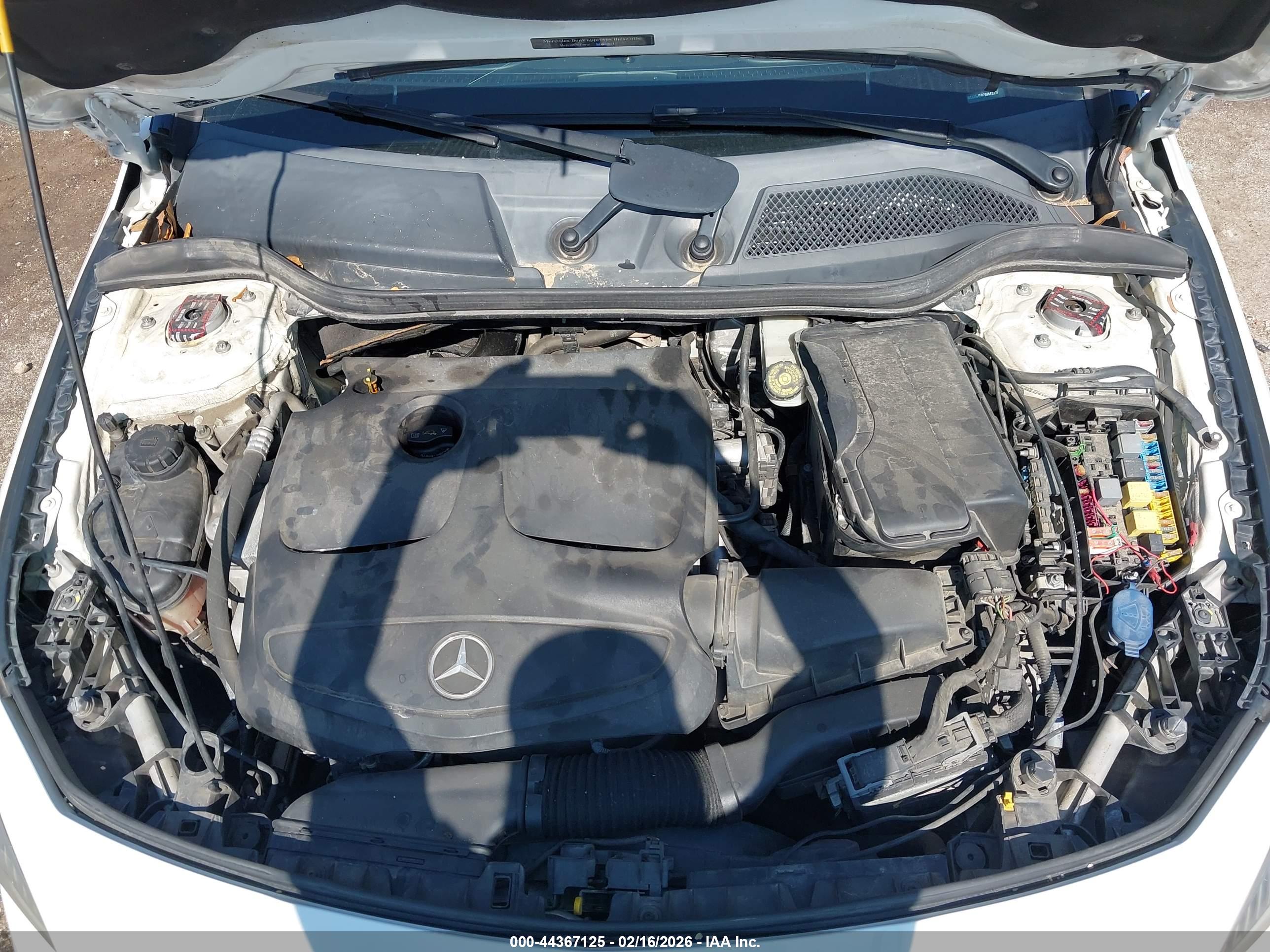 MERCEDES-BENZ CLA image 10