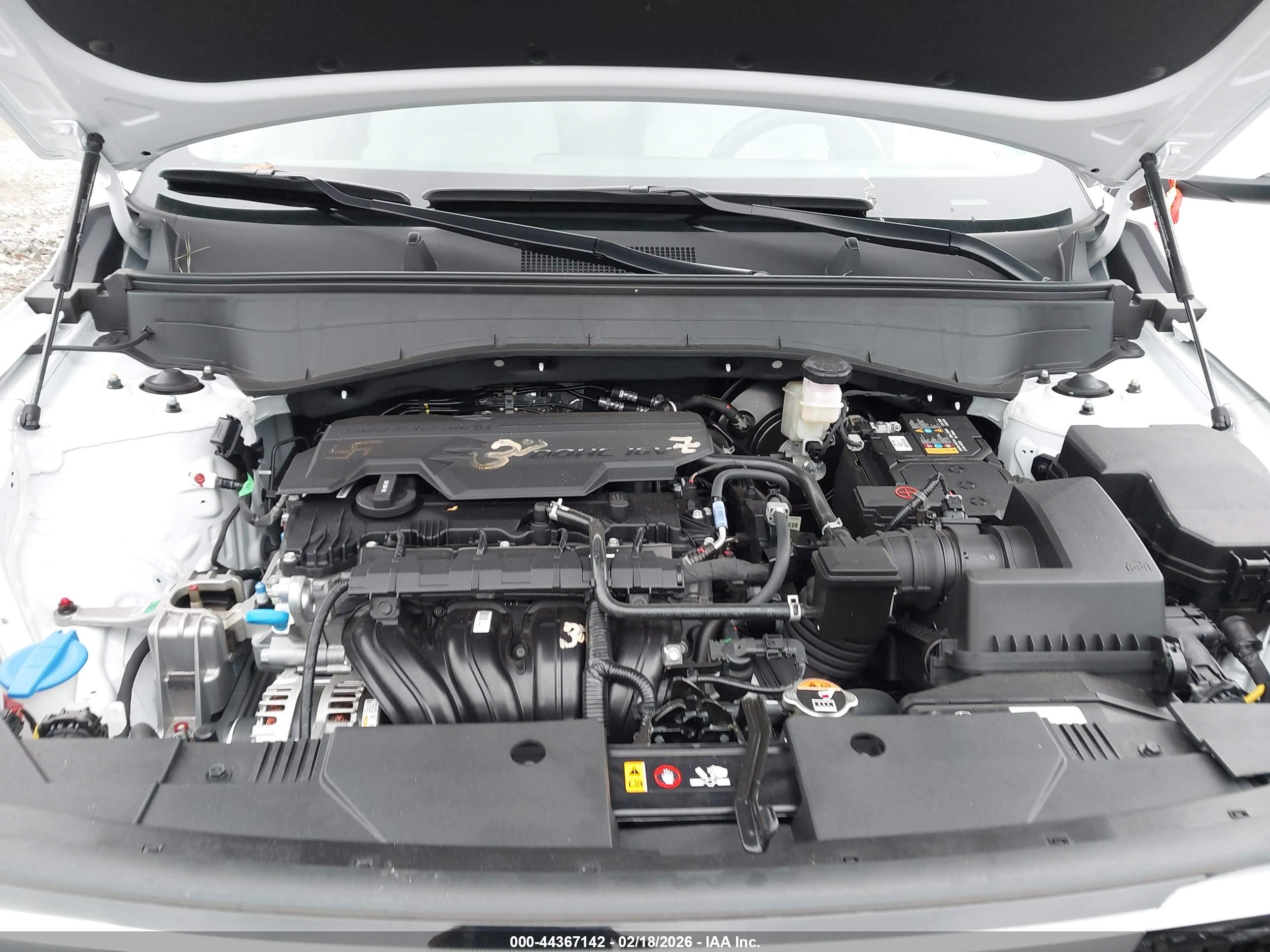 HYUNDAI KONA image 10