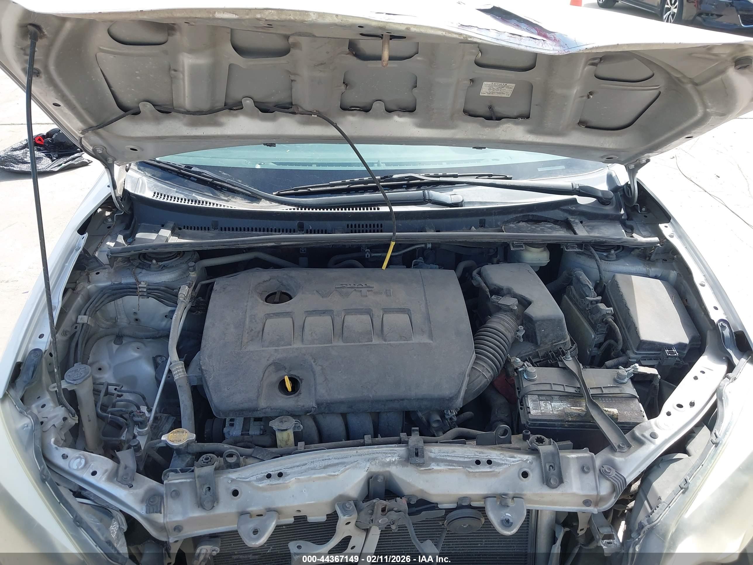 TOYOTA COROLLA image 10