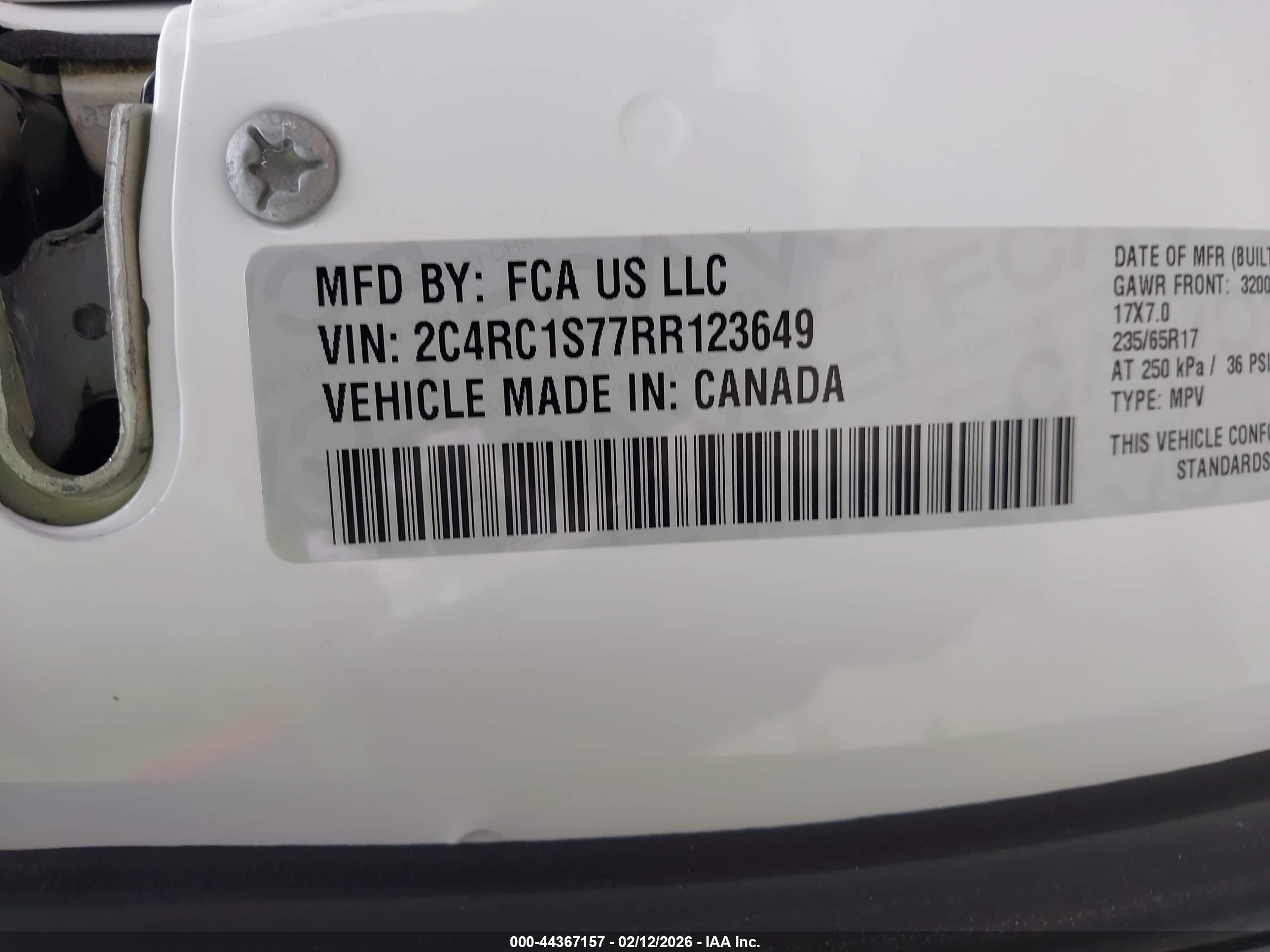 CHRYSLER PACIFICA image 9