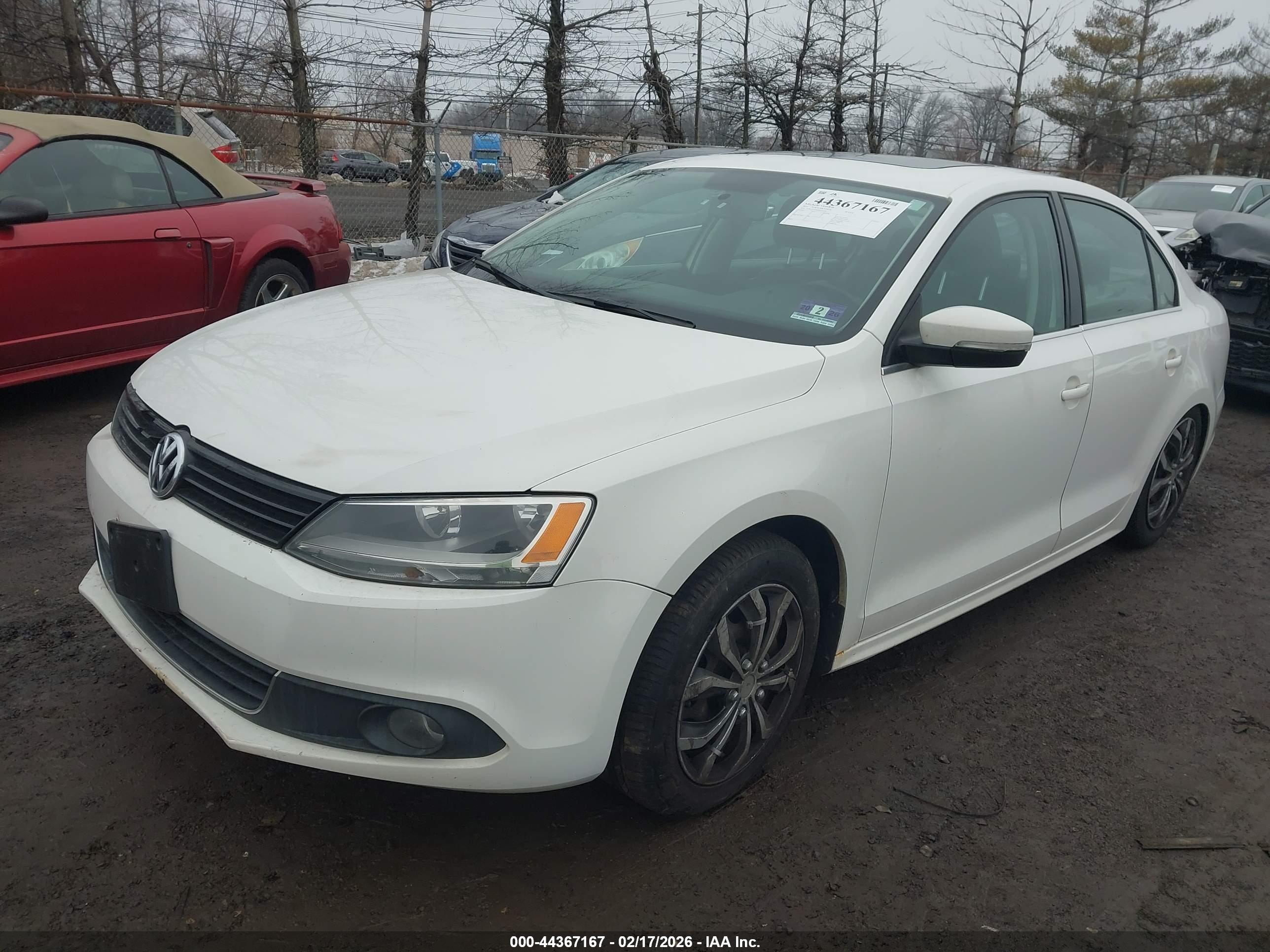 VOLKSWAGEN JETTA image 2