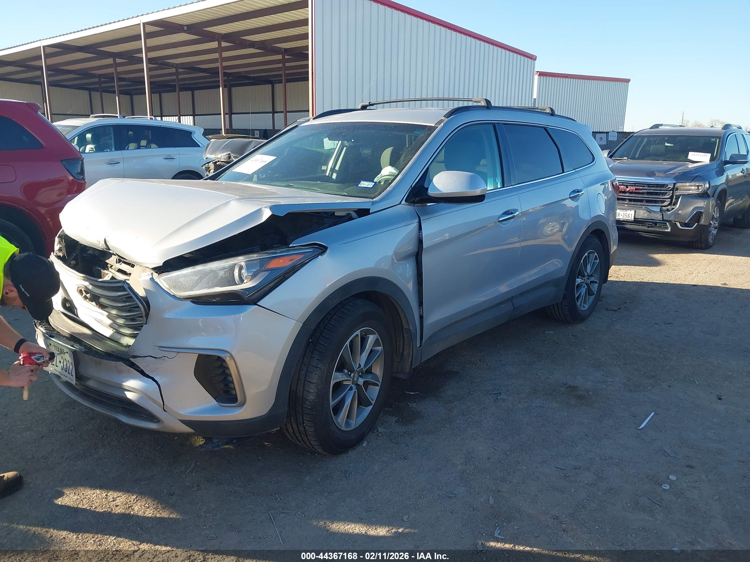 HYUNDAI SANTA image 2