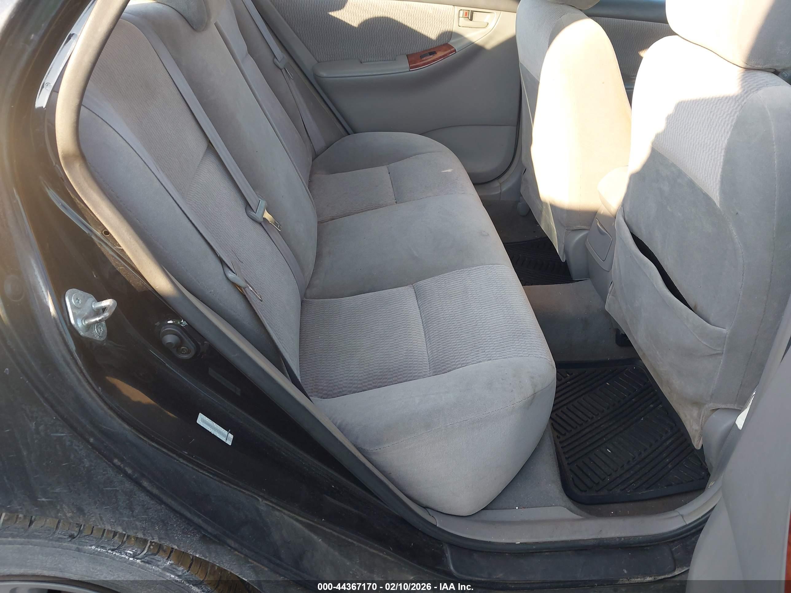 TOYOTA COROLLA image 8