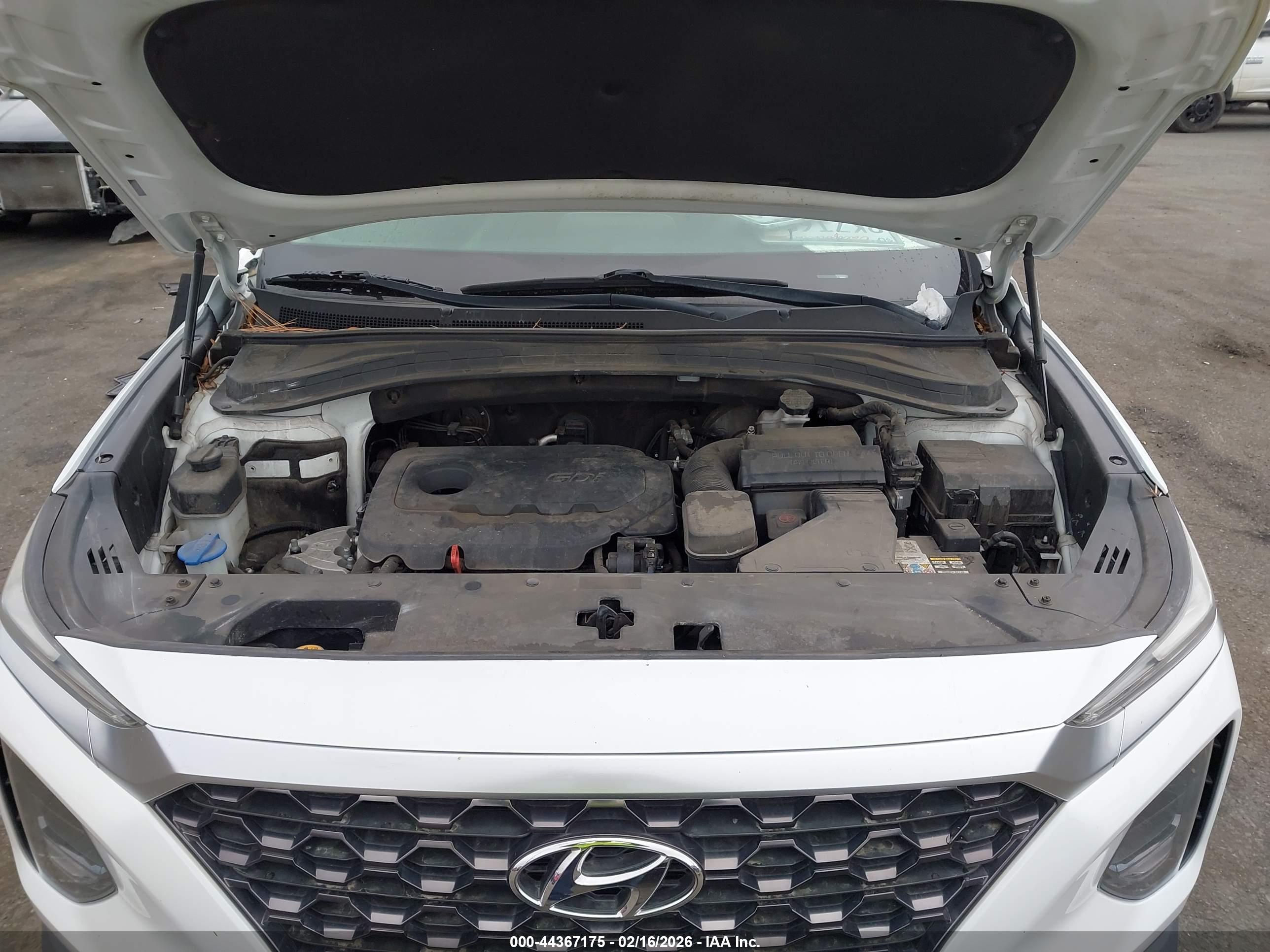 HYUNDAI SANTA image 10