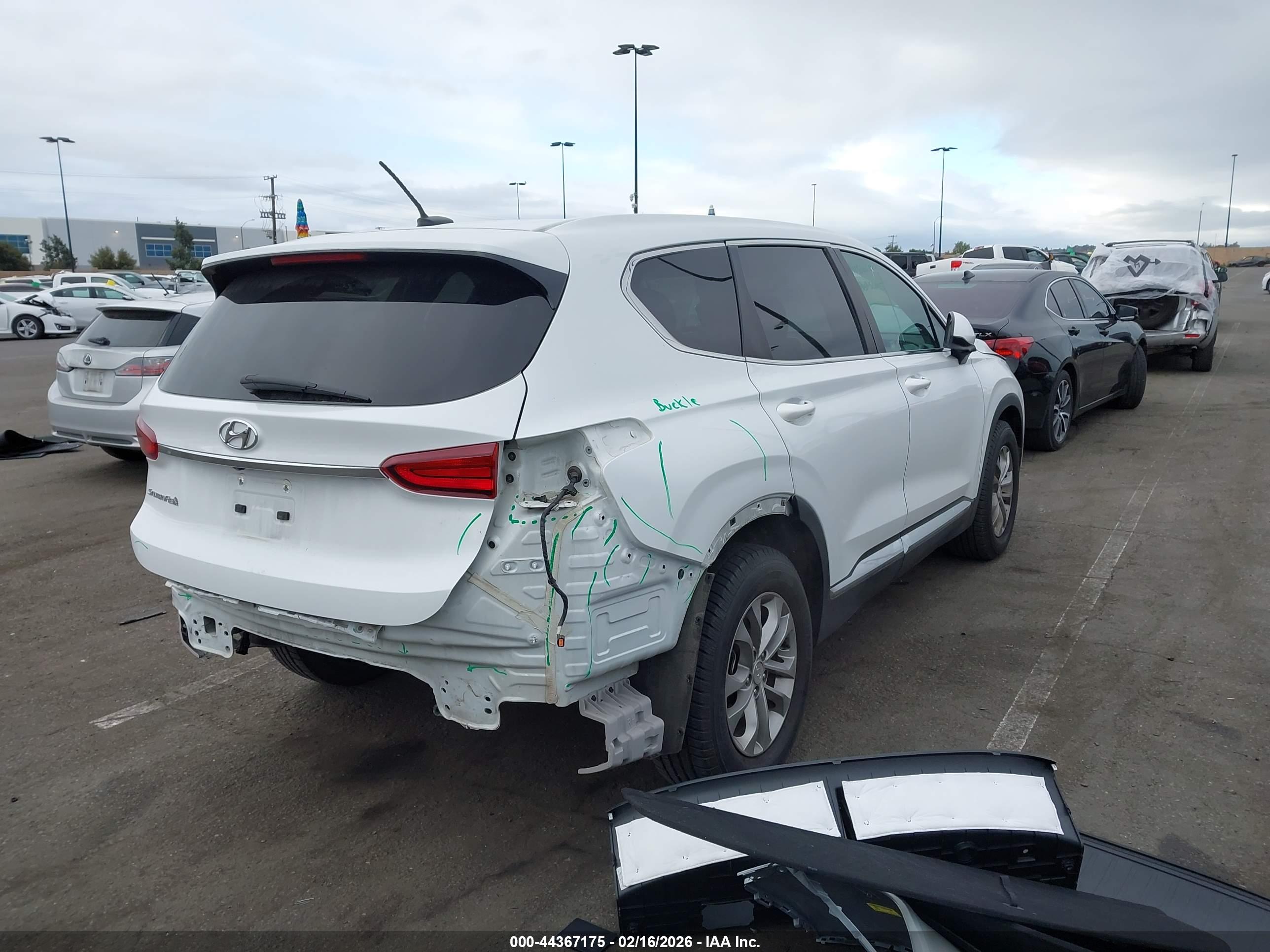 HYUNDAI SANTA image 4