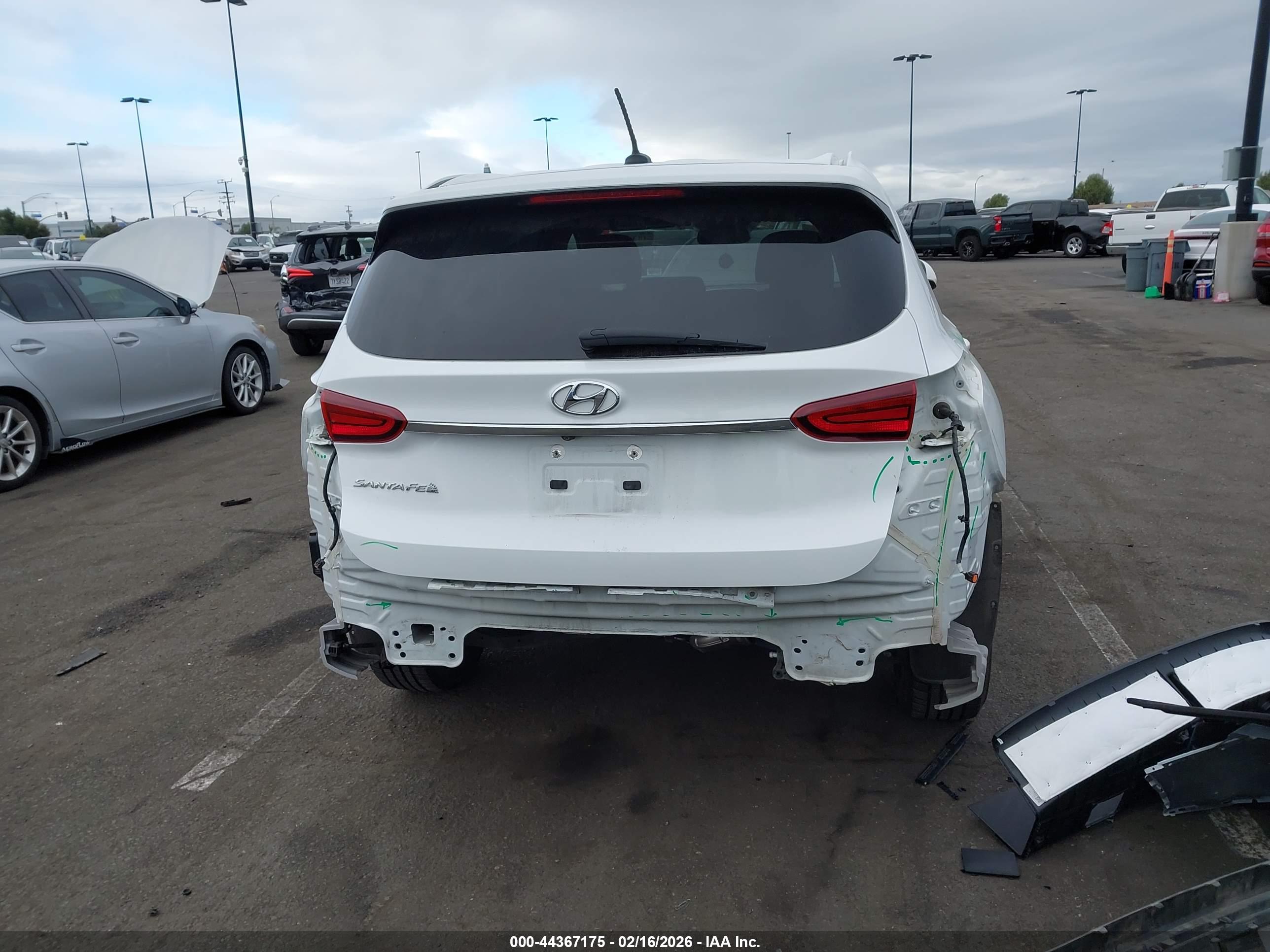 HYUNDAI SANTA image 6