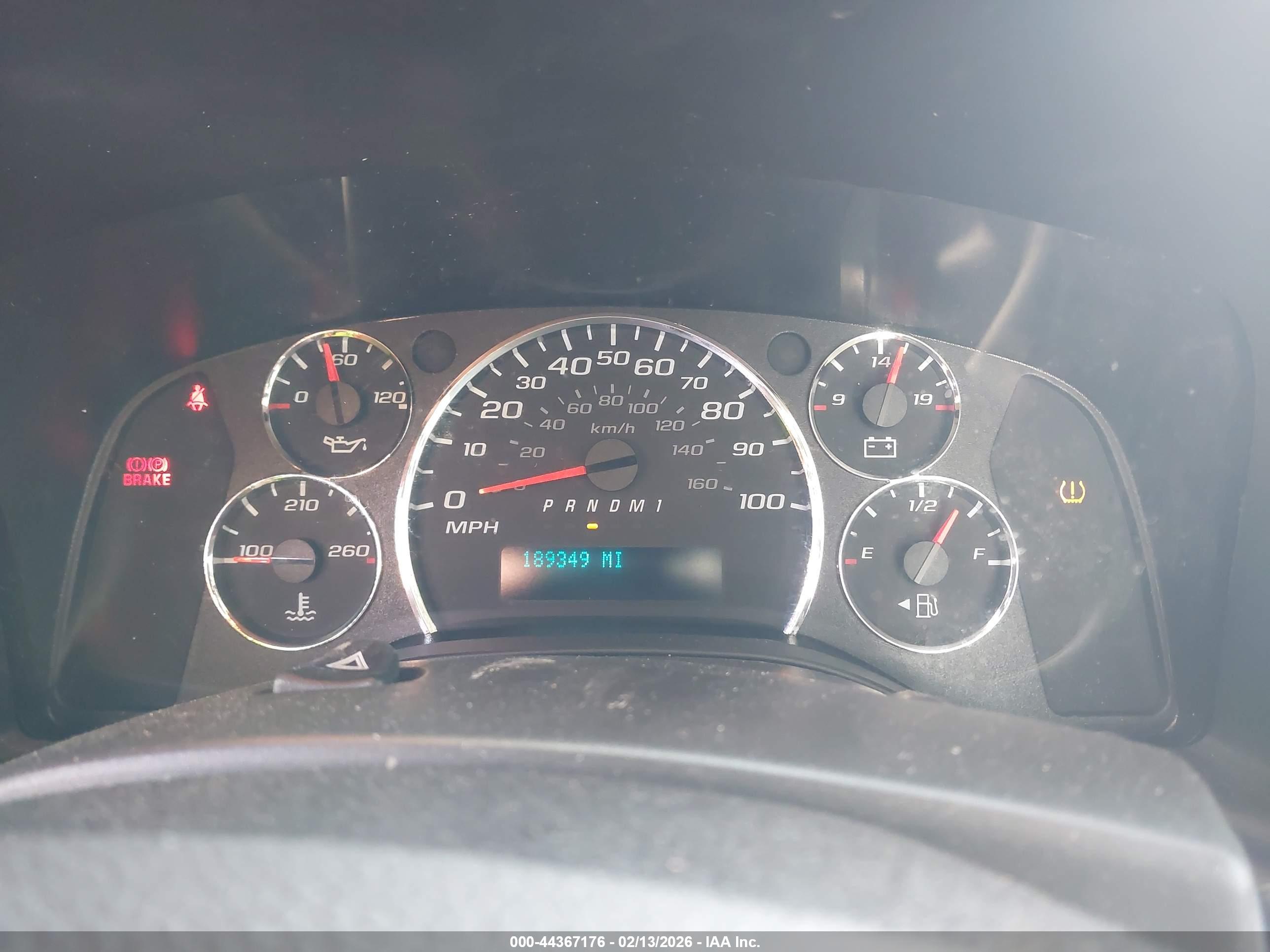 CHEVROLET EXPRESS image 6