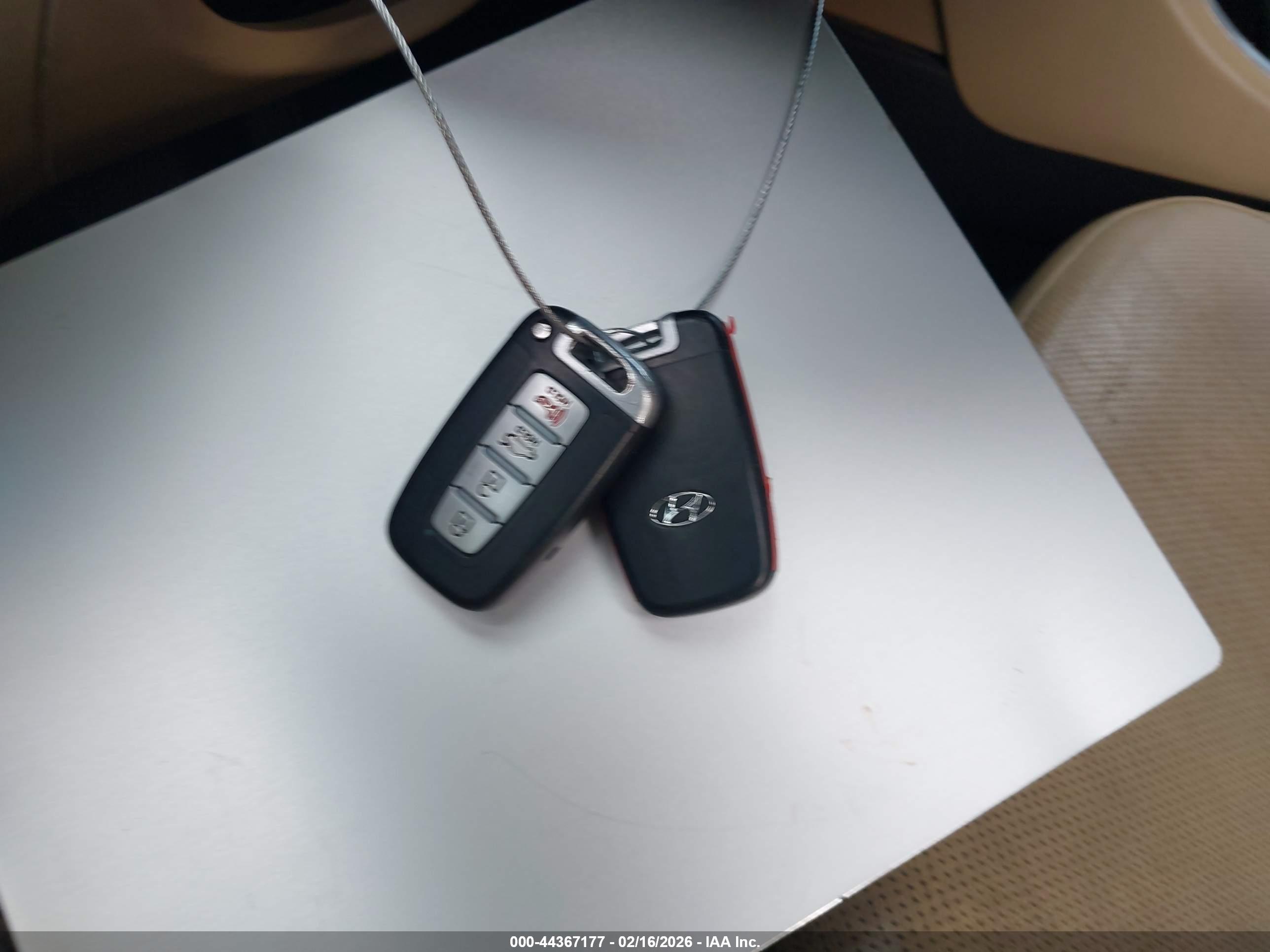 HYUNDAI SONATA image 11