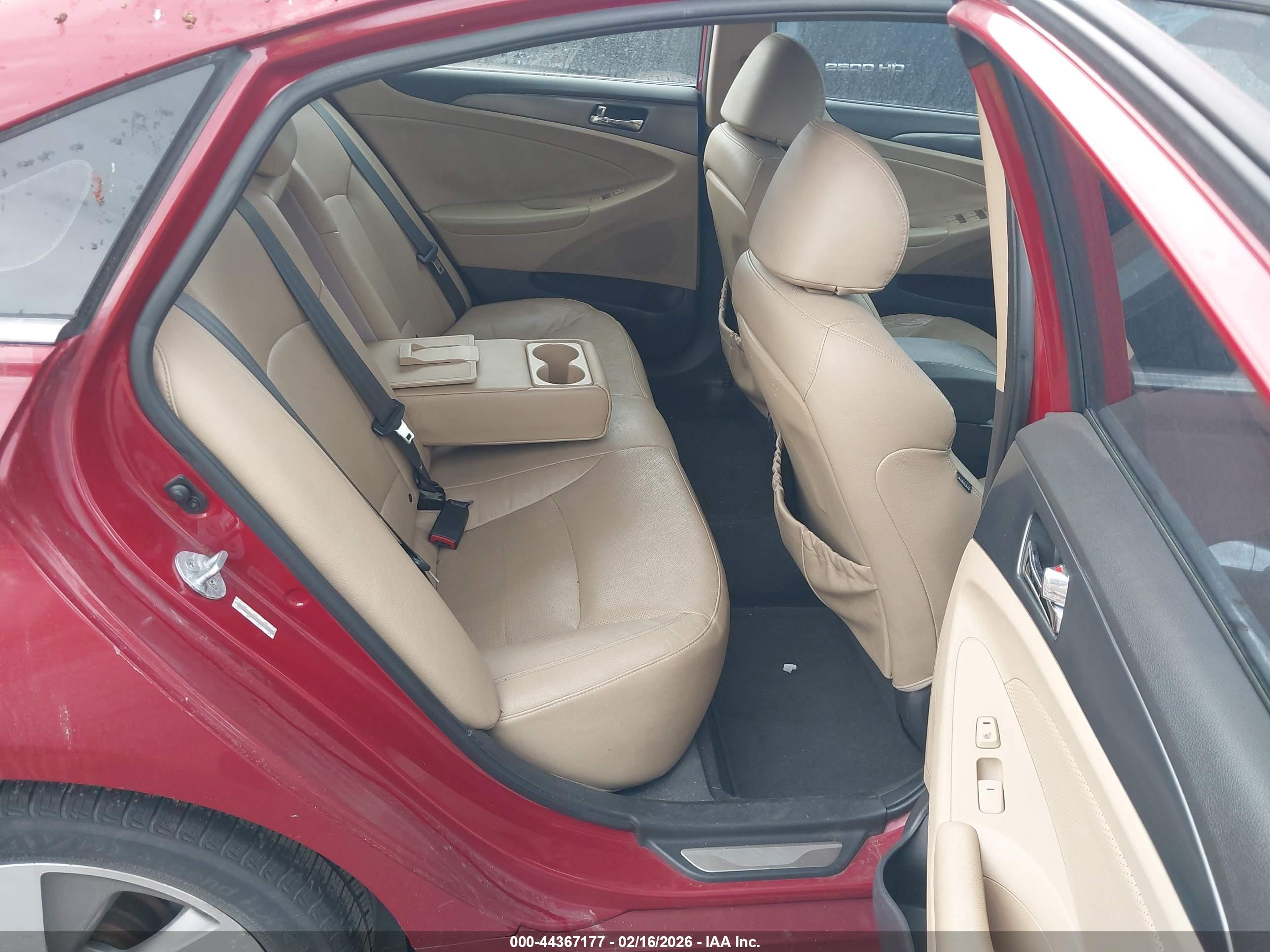 HYUNDAI SONATA image 8
