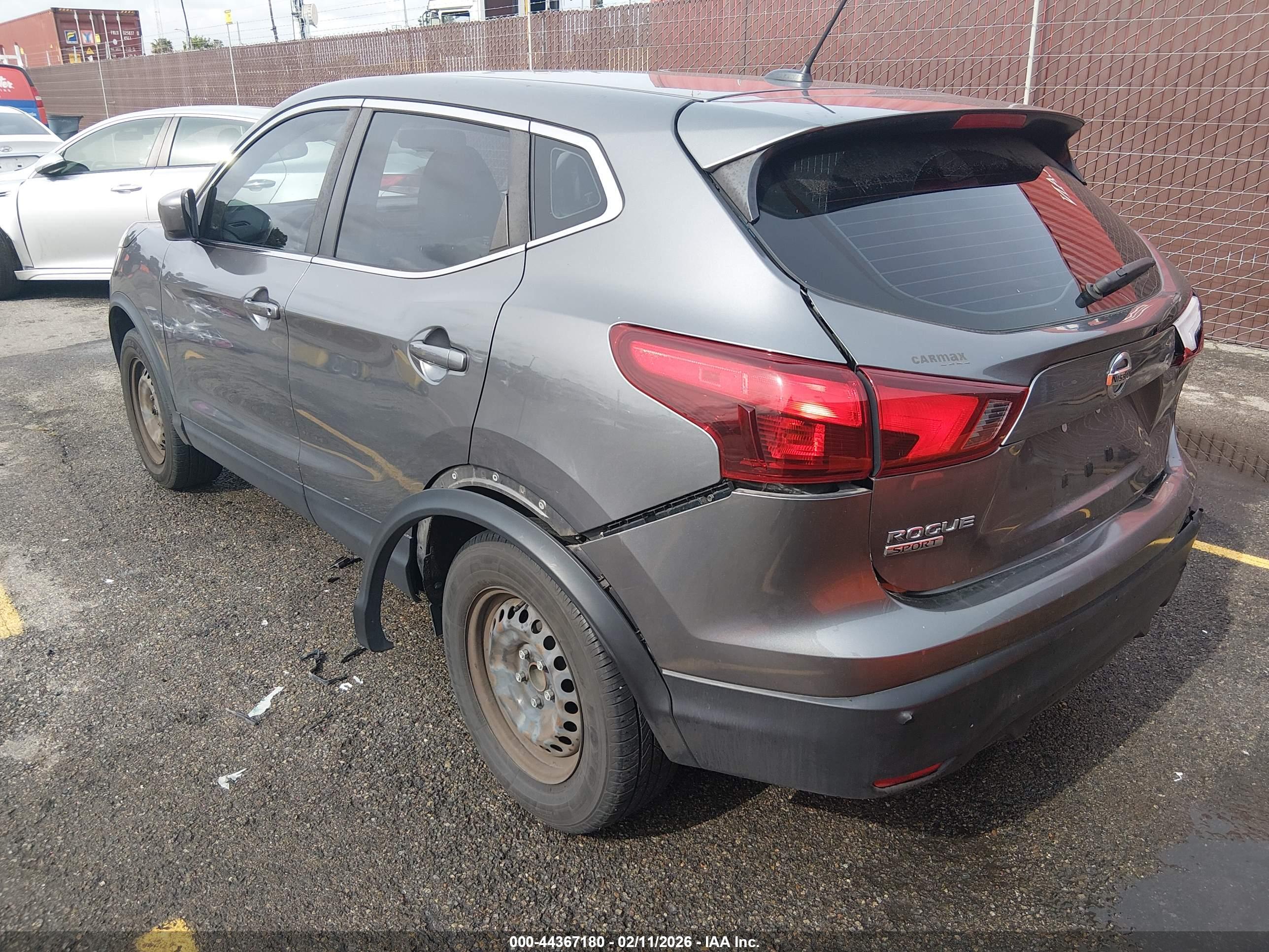 NISSAN ROGUE image 3