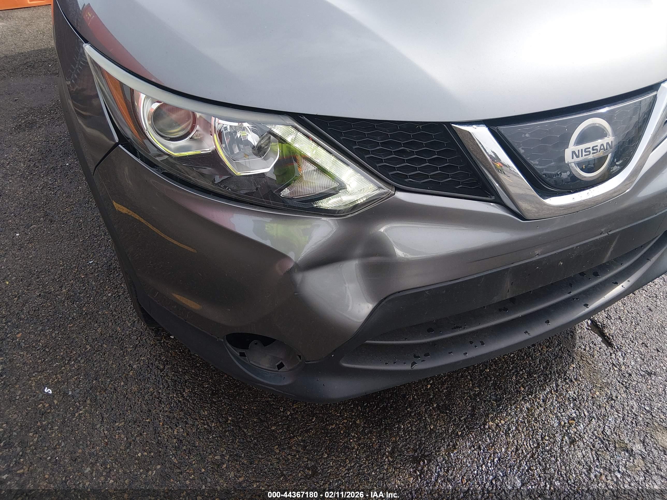 NISSAN ROGUE image 6