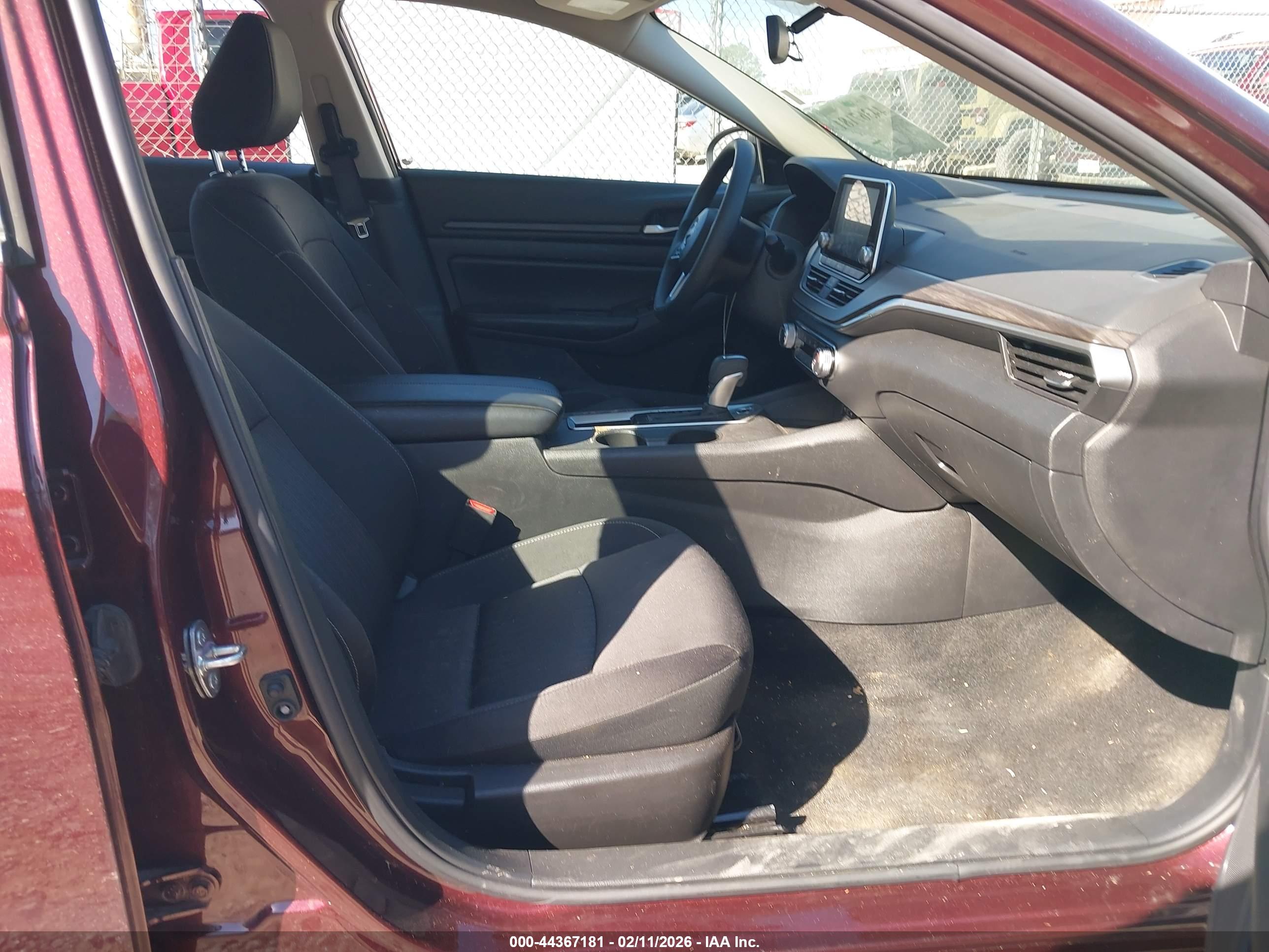 NISSAN ALTIMA image 5