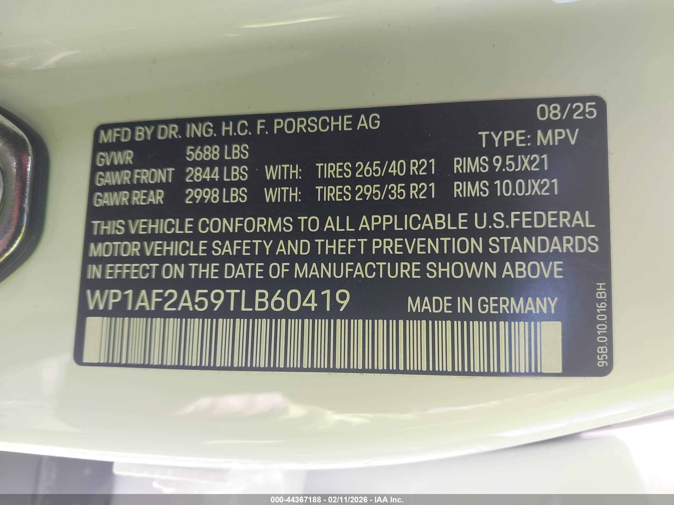 PORSCHE MACAN image 9