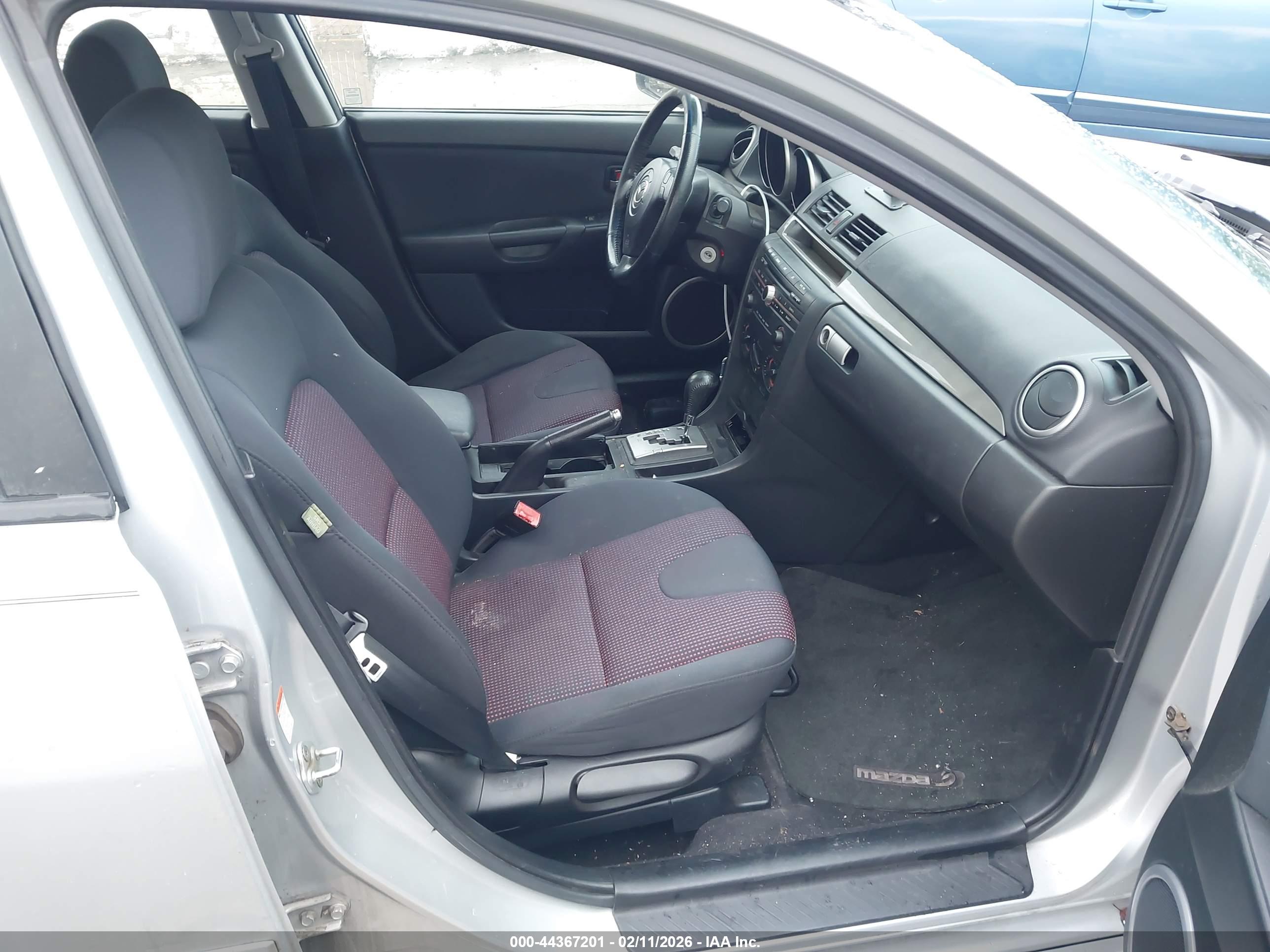 MAZDA MAZDA3 image 5