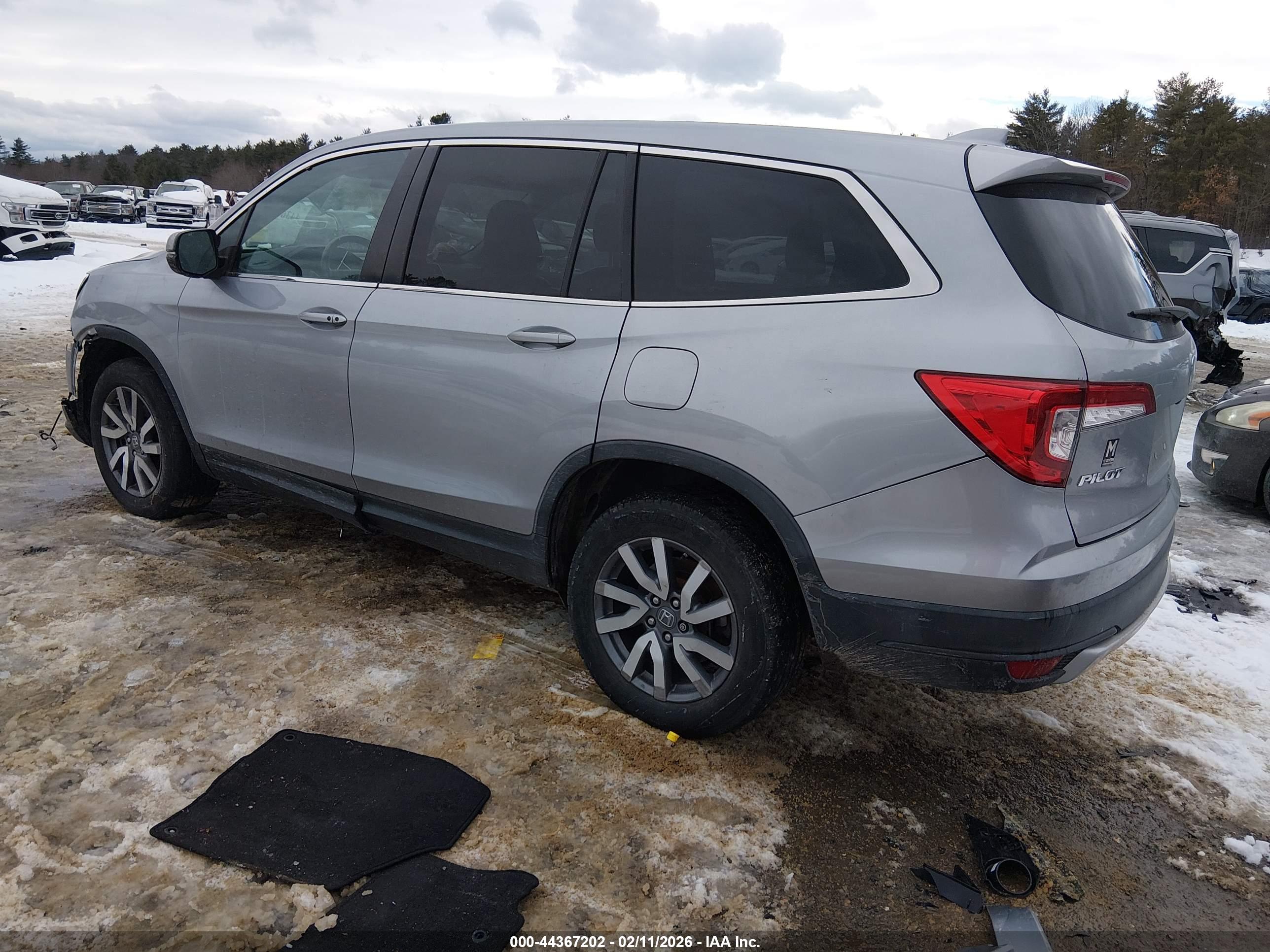 HONDA PILOT image 3