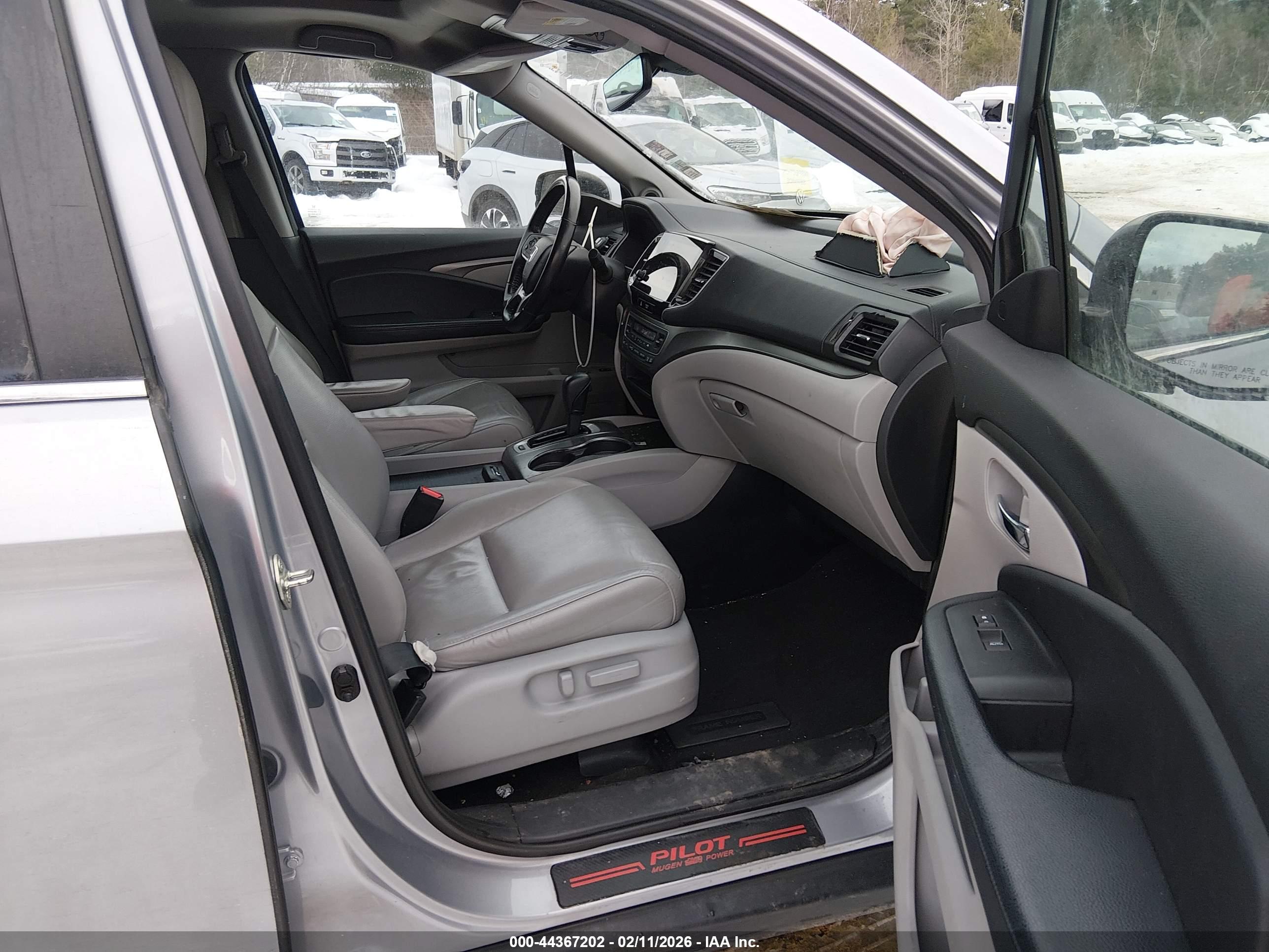 HONDA PILOT image 5