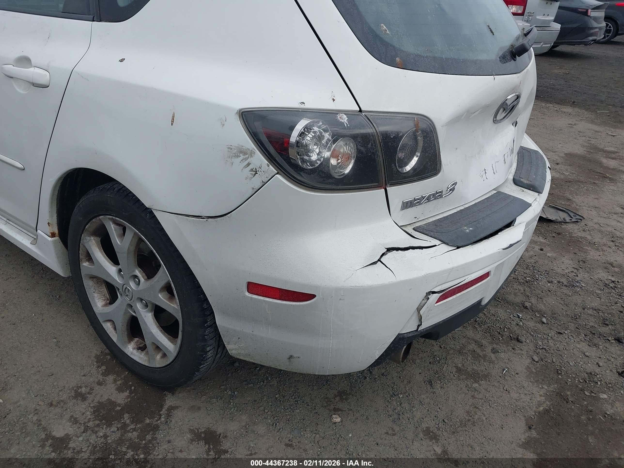 MAZDA MAZDA3 image 6
