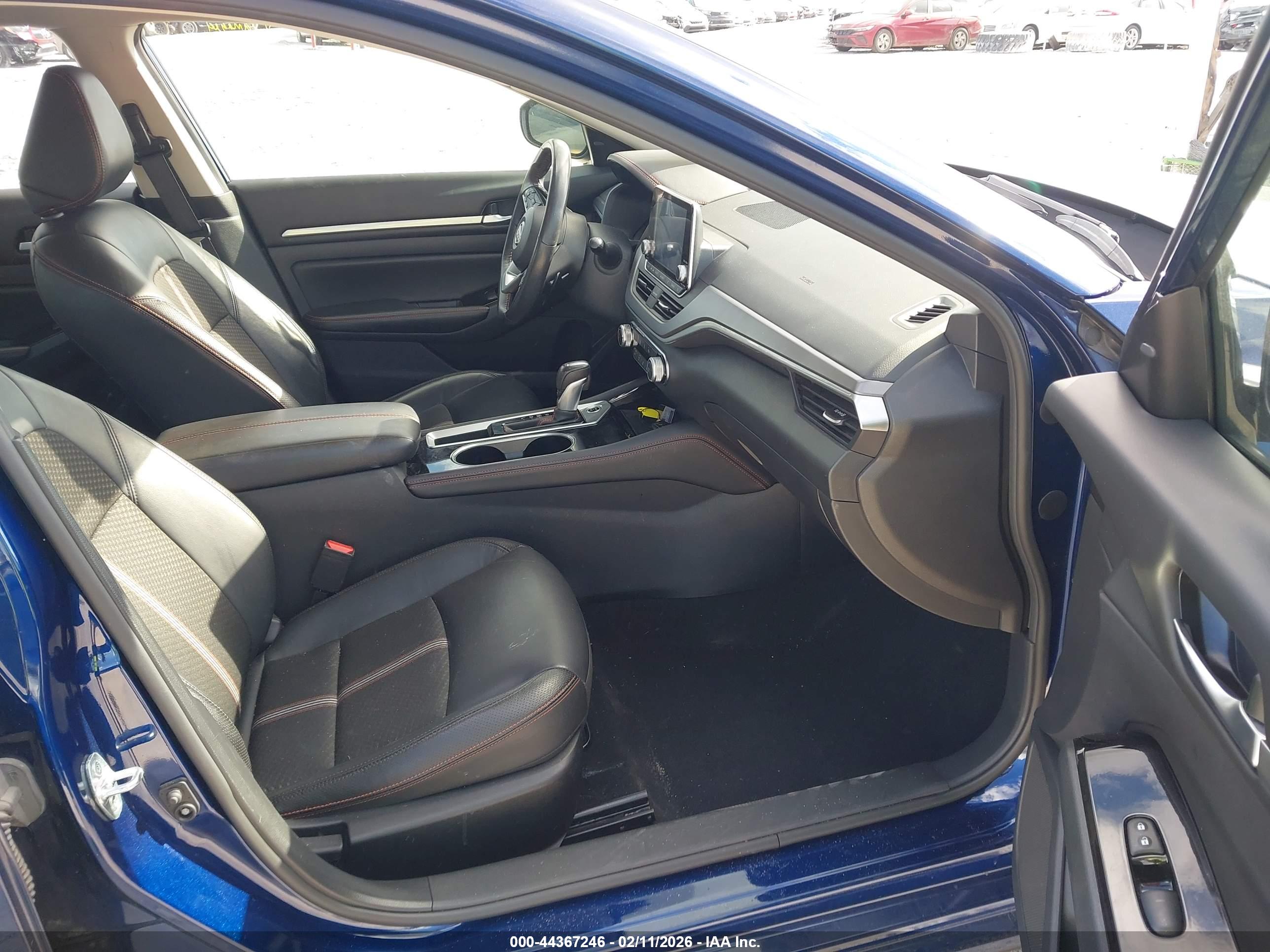 NISSAN ALTIMA image 5