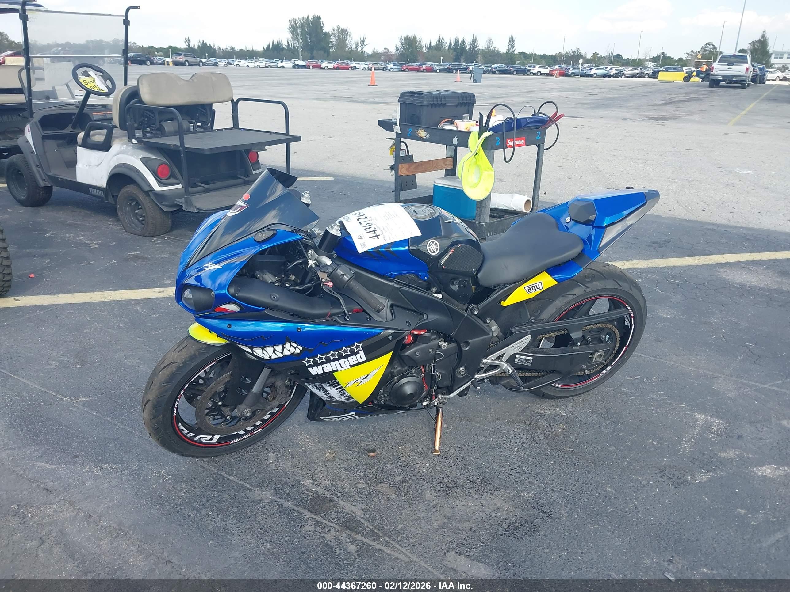 YAMAHA YZFR1 image 2