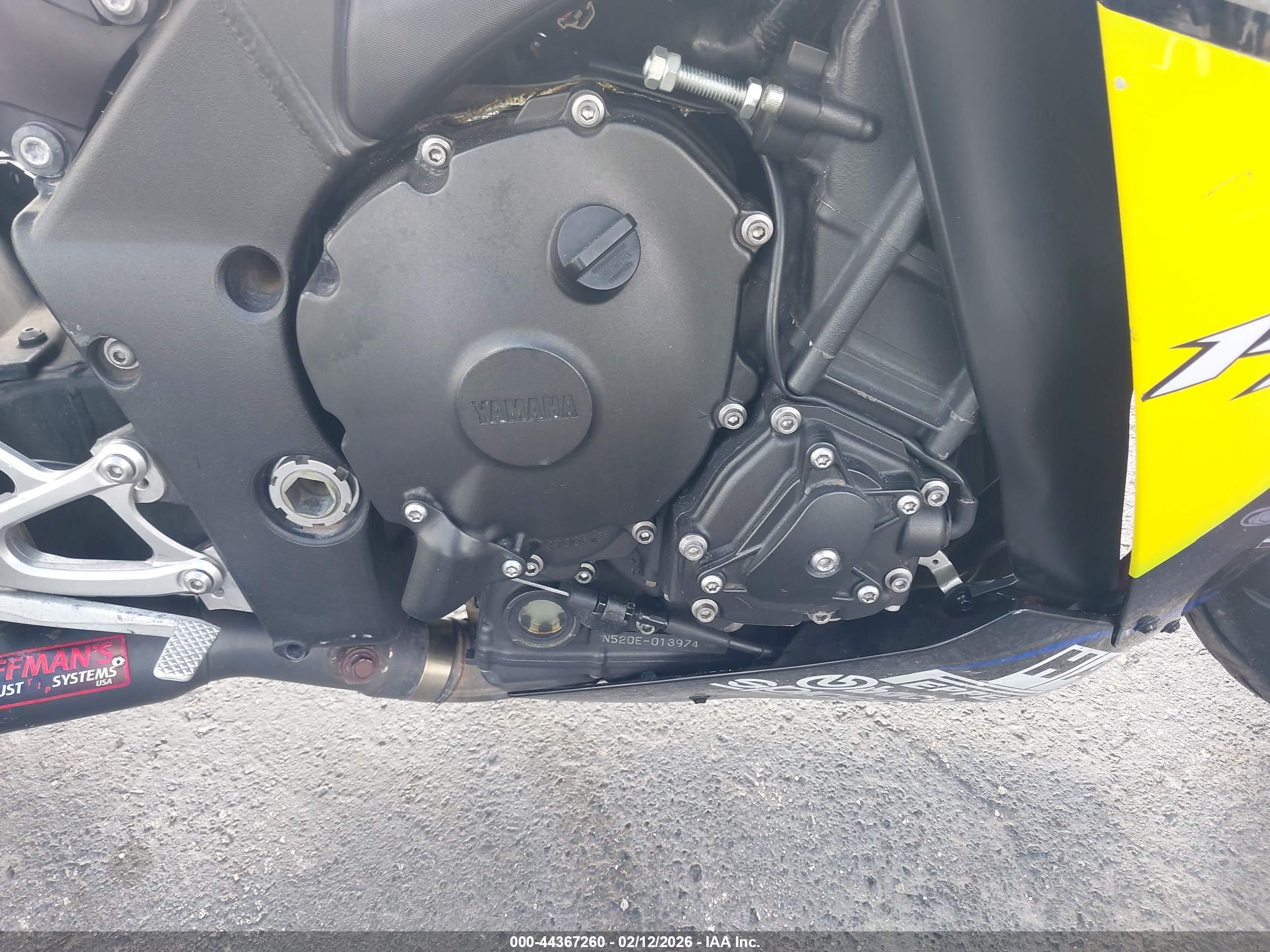 YAMAHA YZFR1 image 8