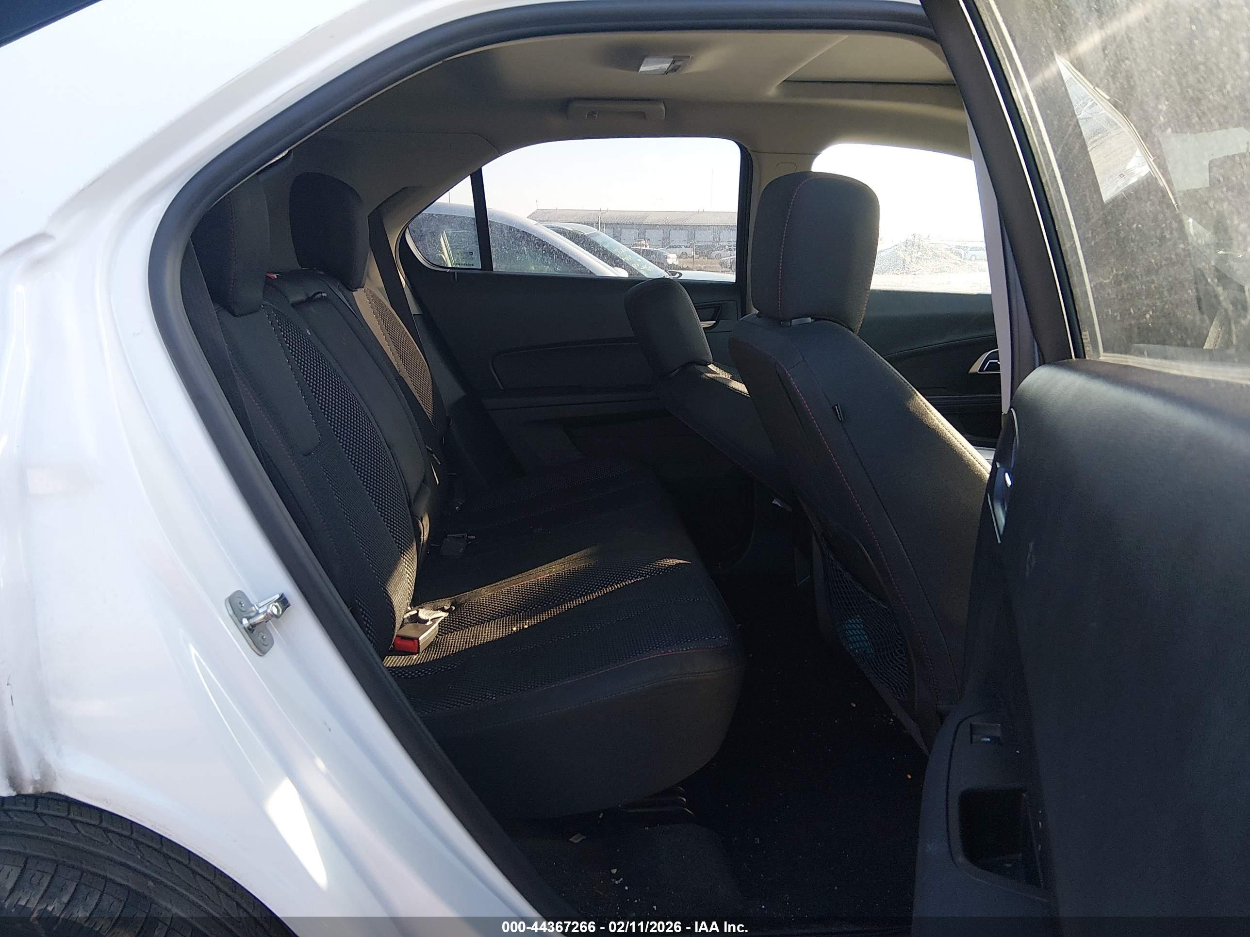 CHEVROLET EQUINOX image 8
