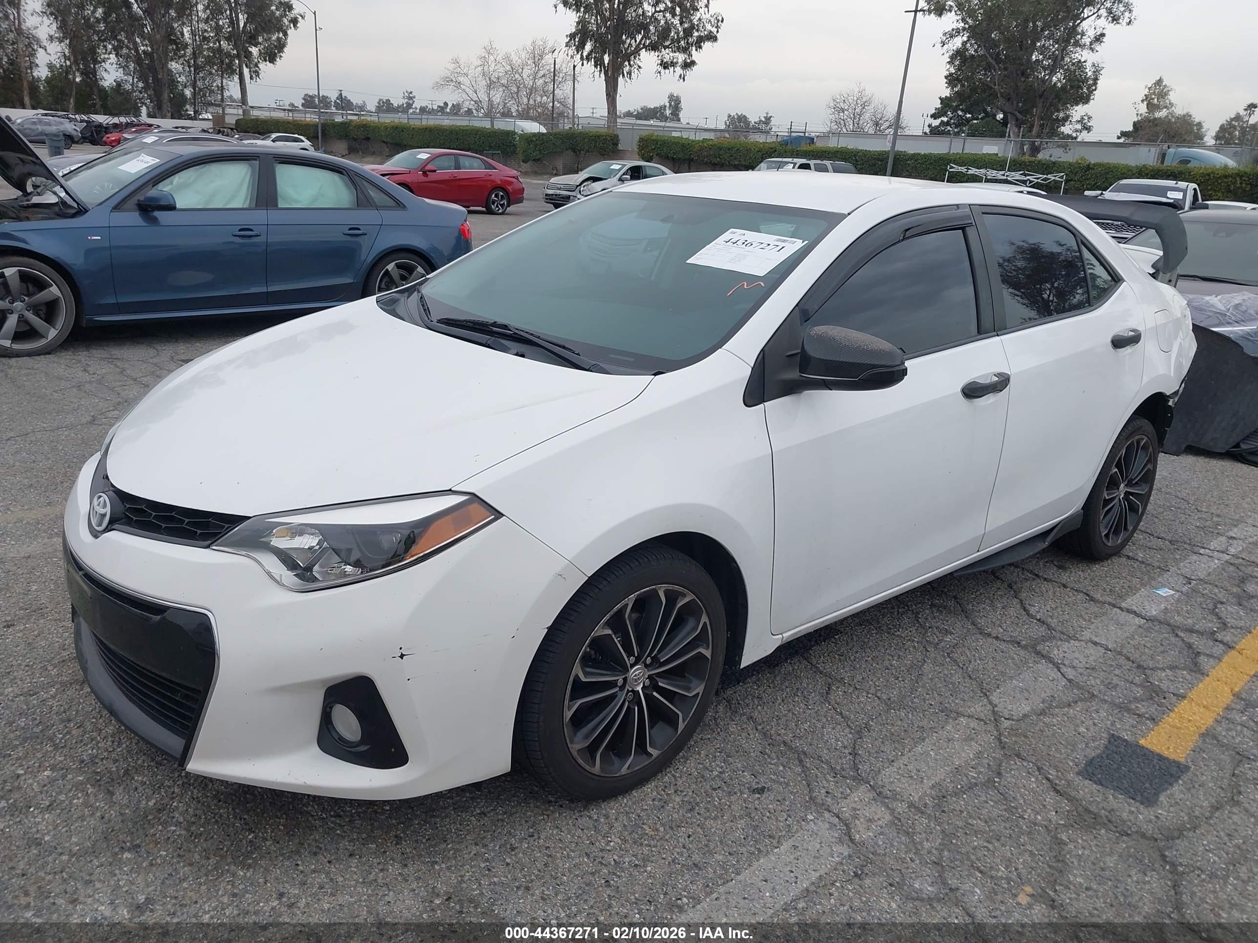 TOYOTA COROLLA image 2
