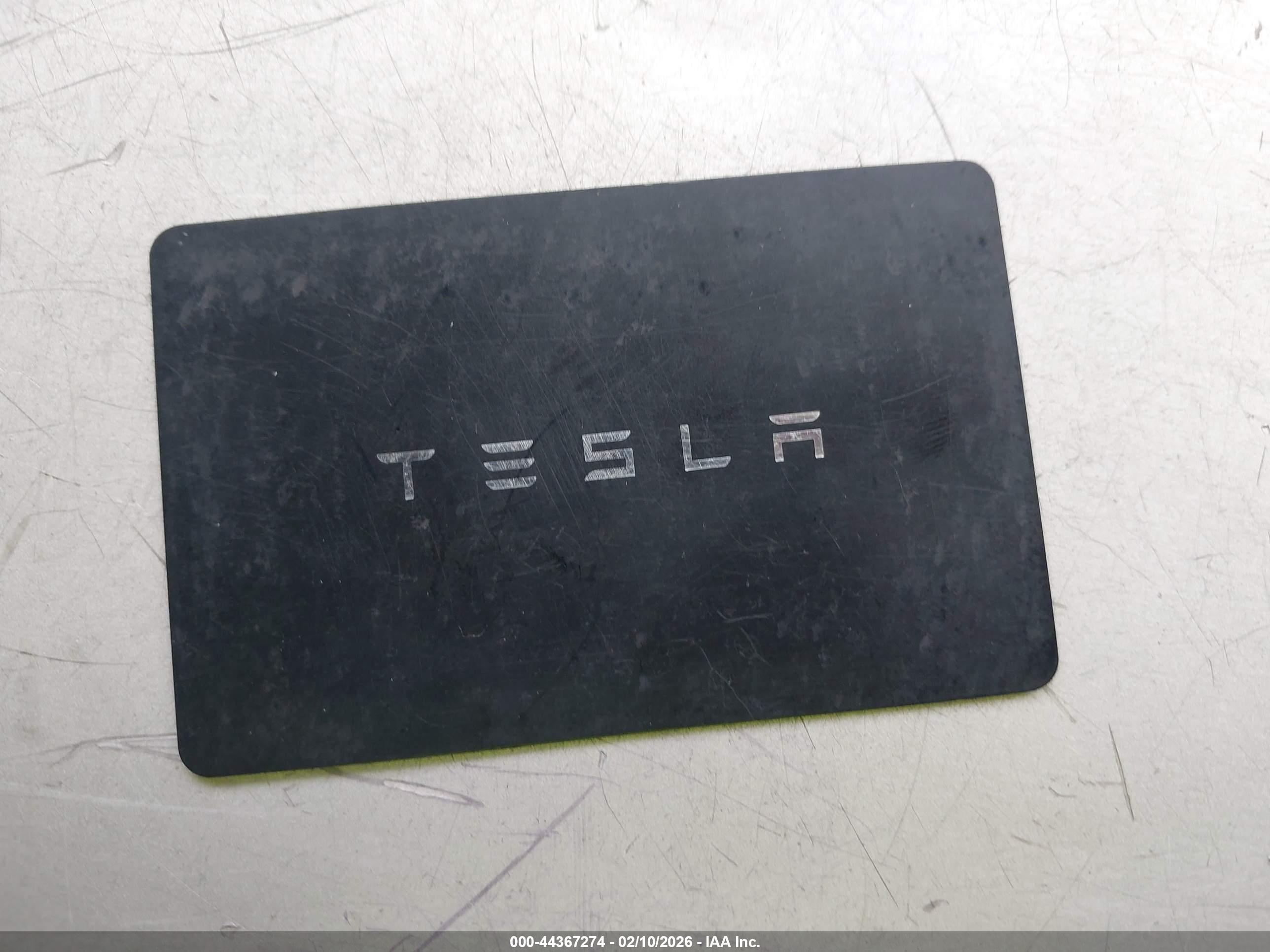 TESLA MODEL image 11