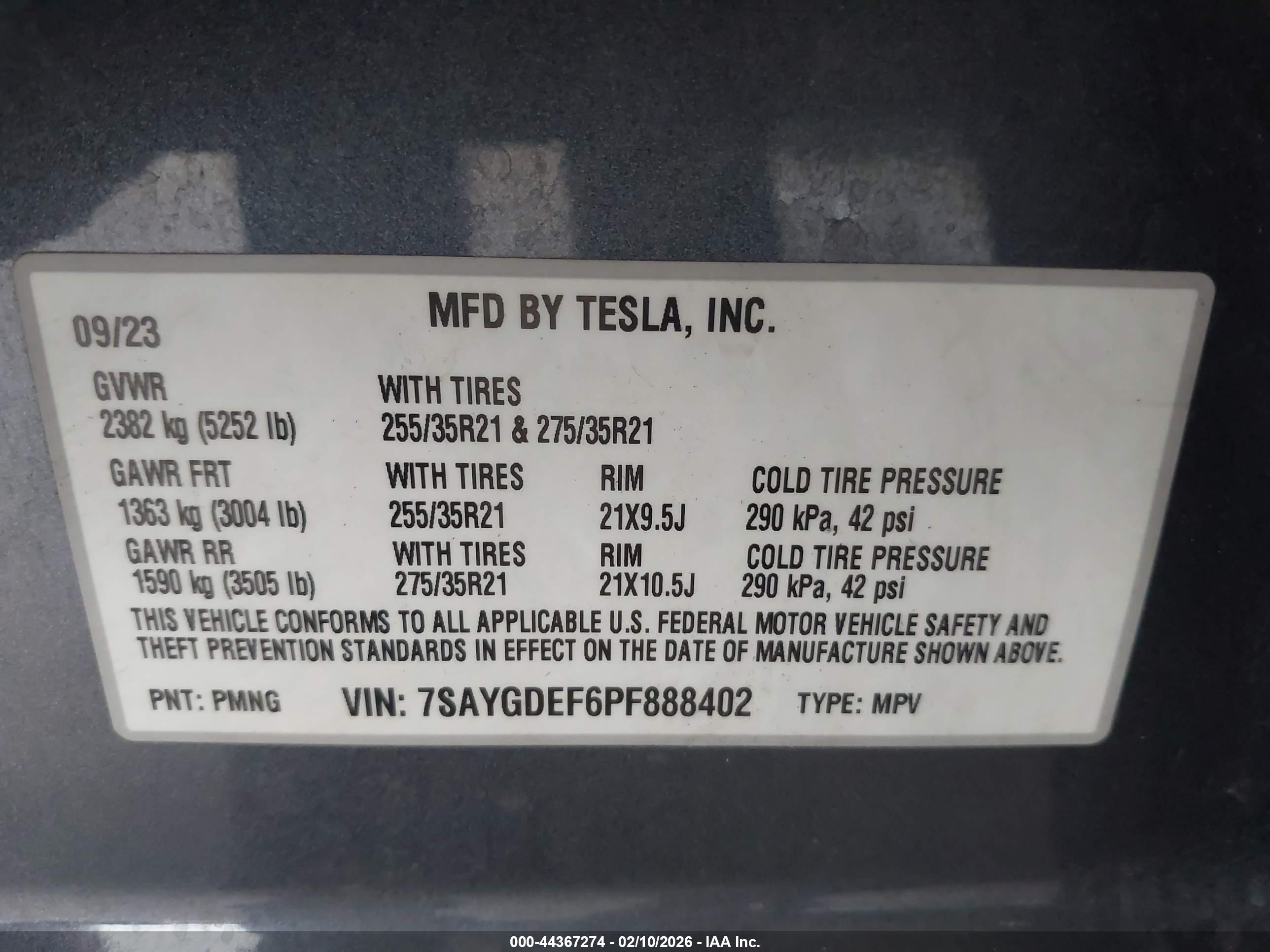 TESLA MODEL image 9