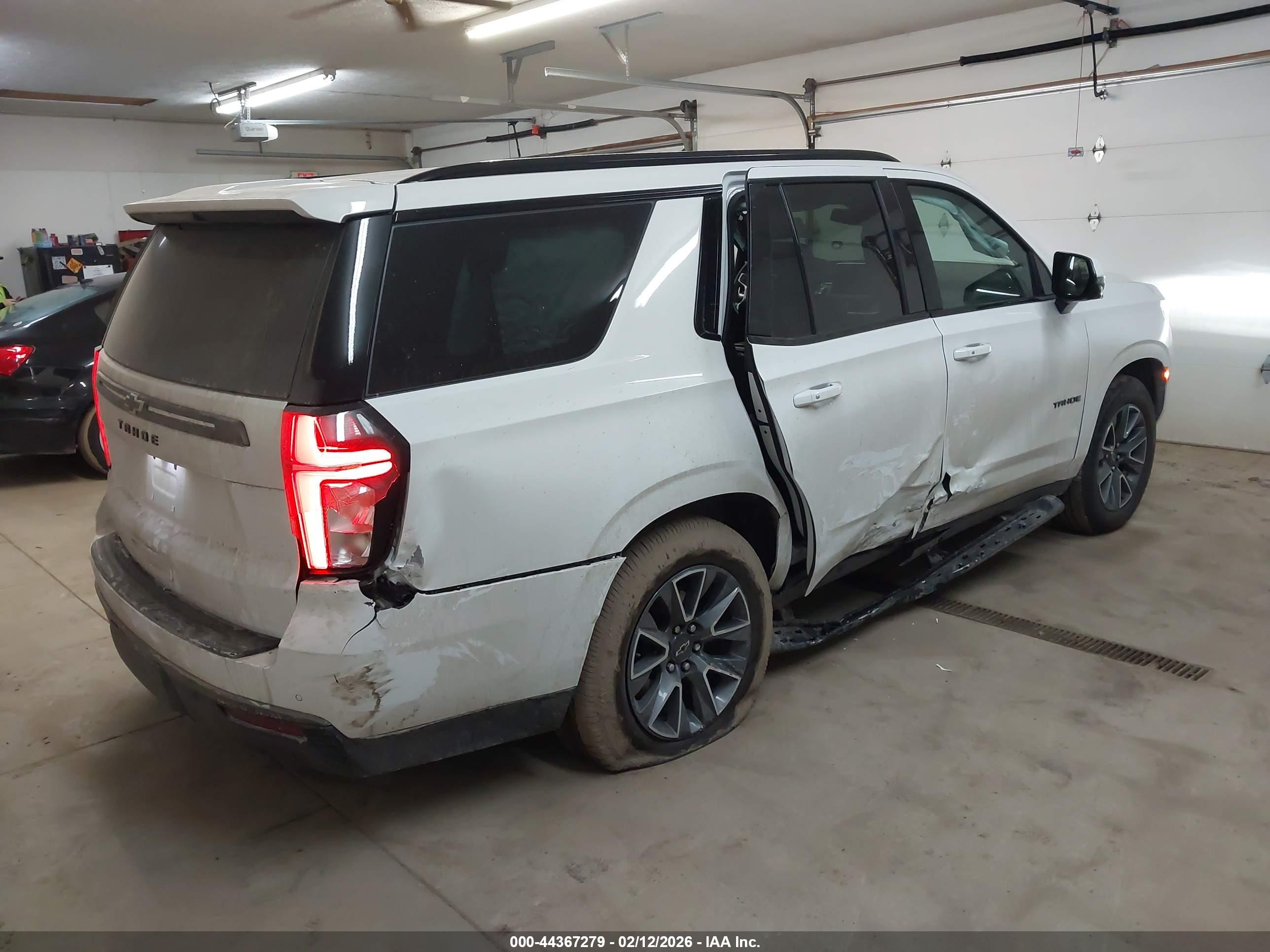 CHEVROLET TAHOE image 4