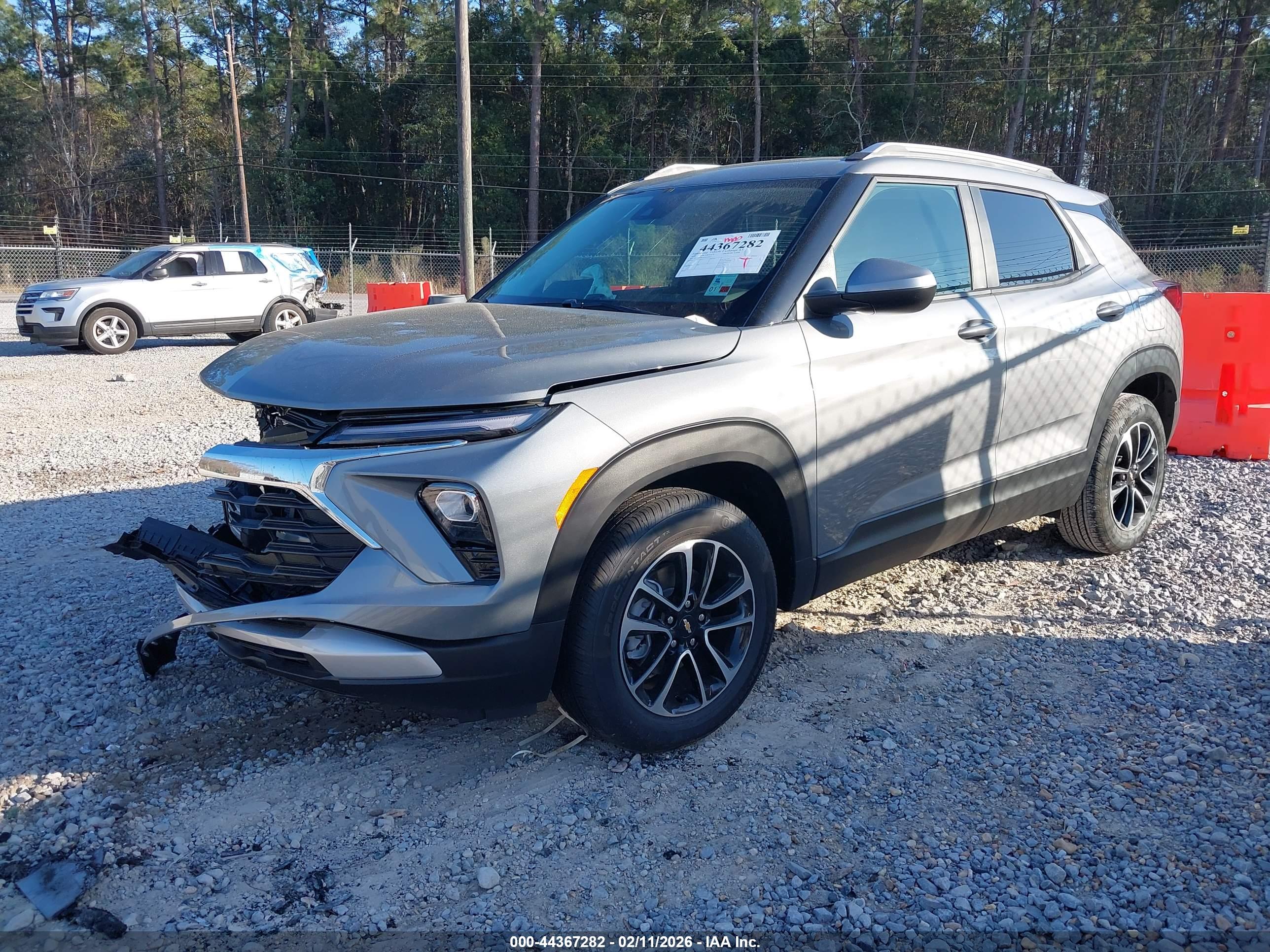 CHEVROLET TRAILBLAZER image 2