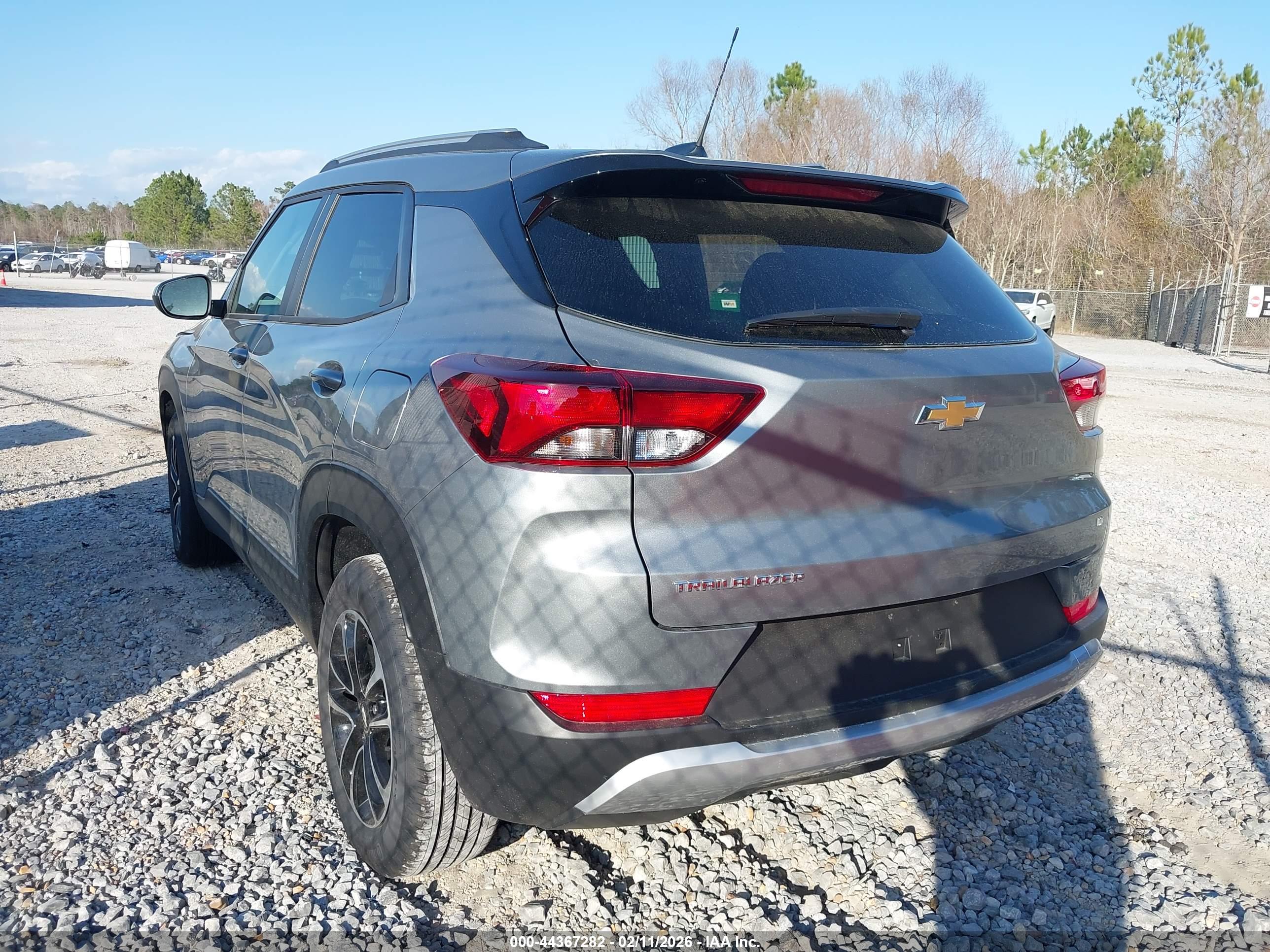 CHEVROLET TRAILBLAZER image 3