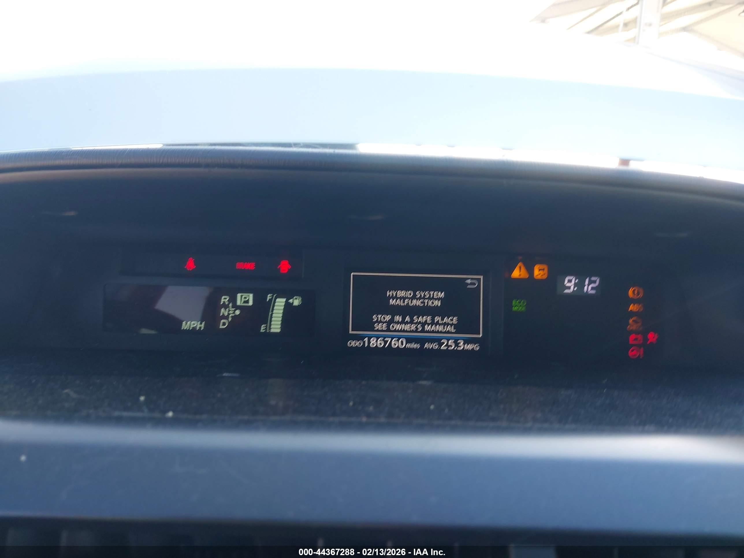 TOYOTA PRIUS image 7