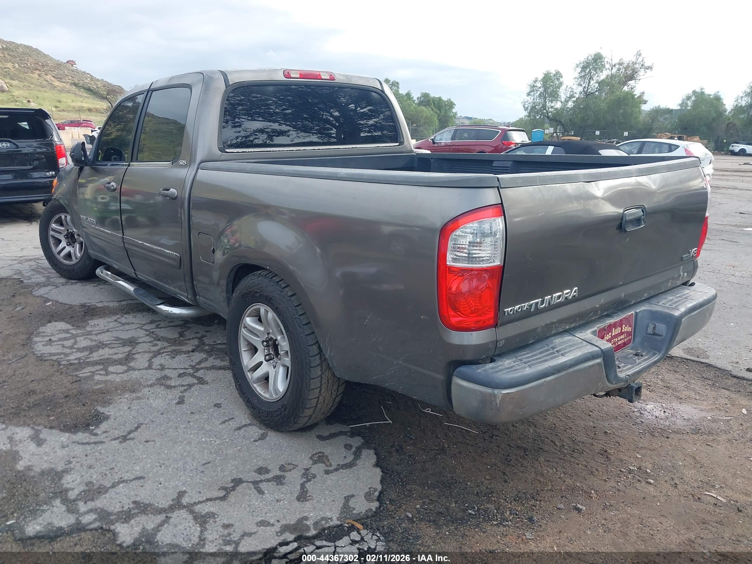 TOYOTA TUNDRA image 3